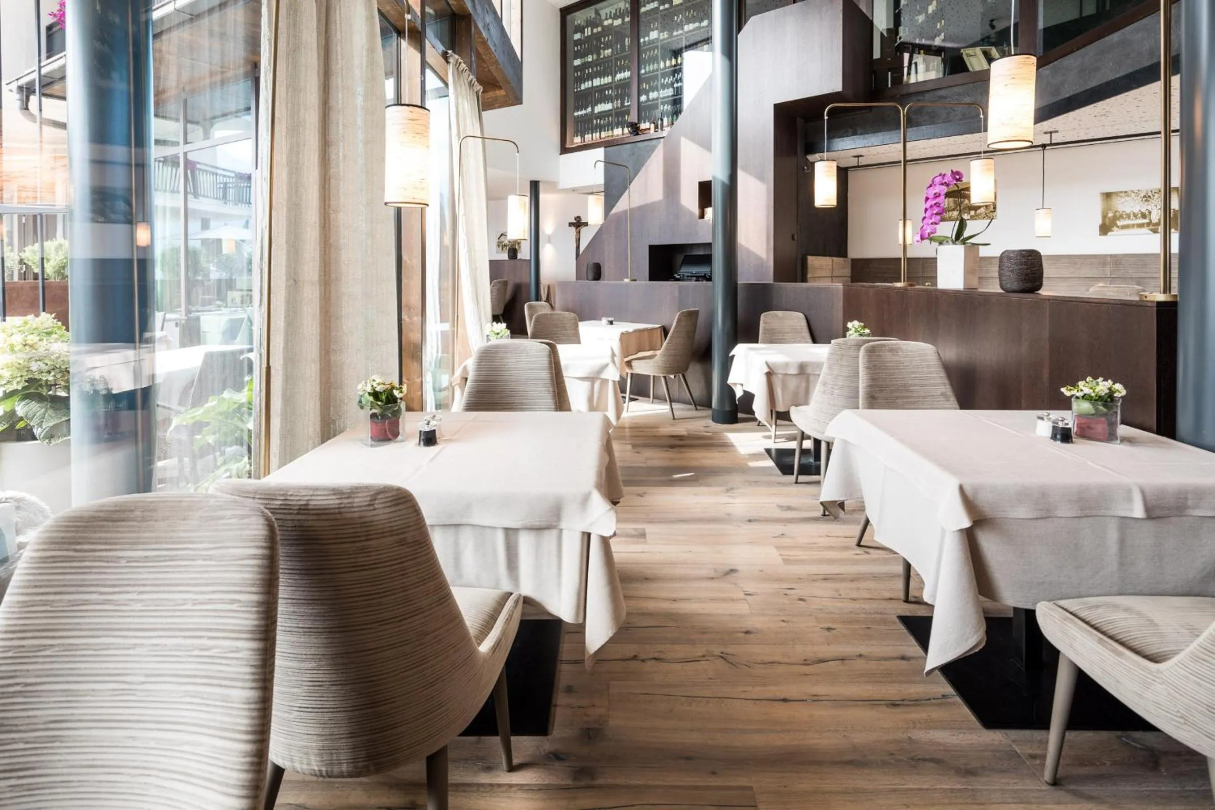 Restaurant/places to eat in Hotel Der Weinmesser