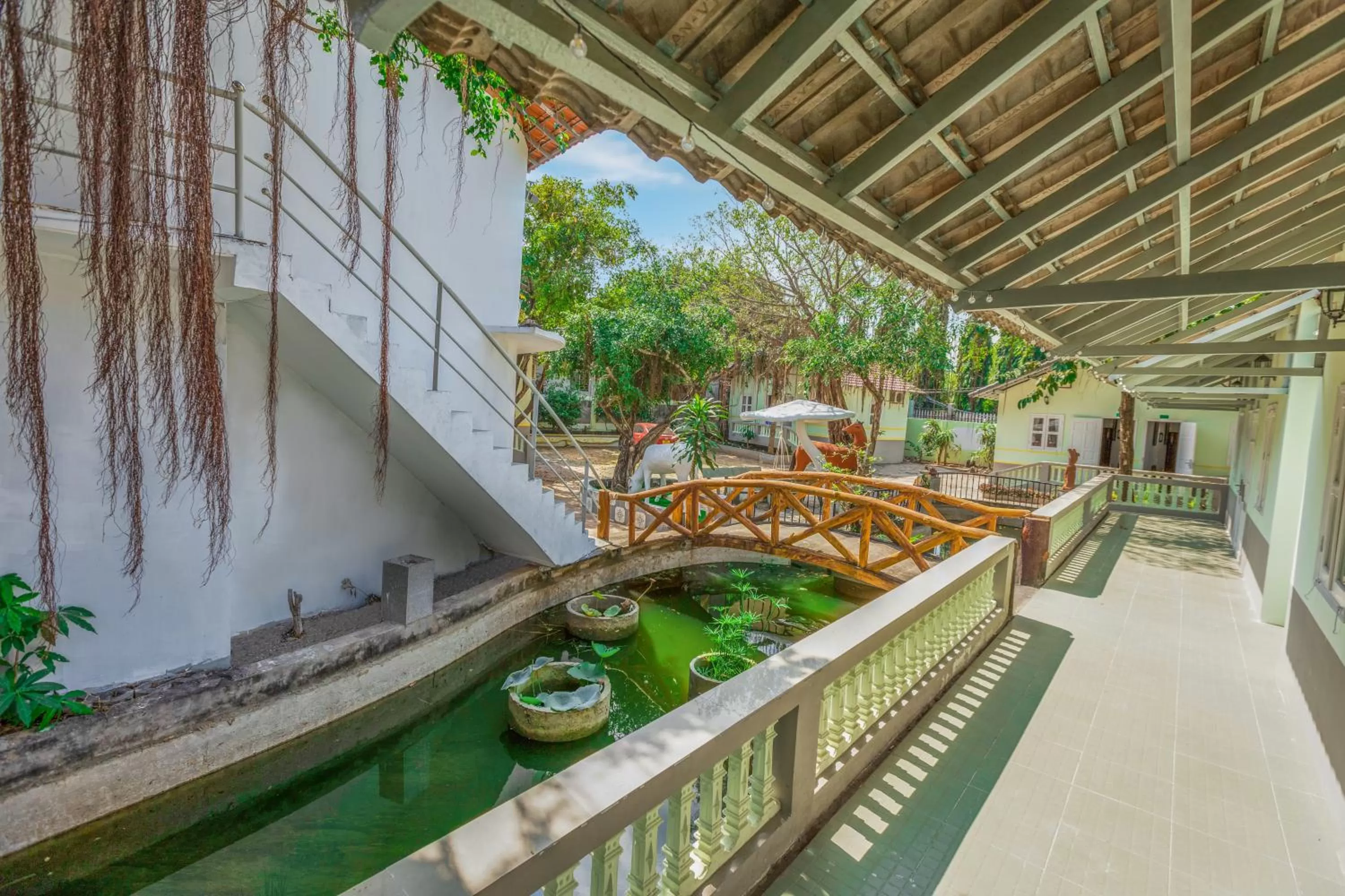 Neighbourhood in Caroline Resort