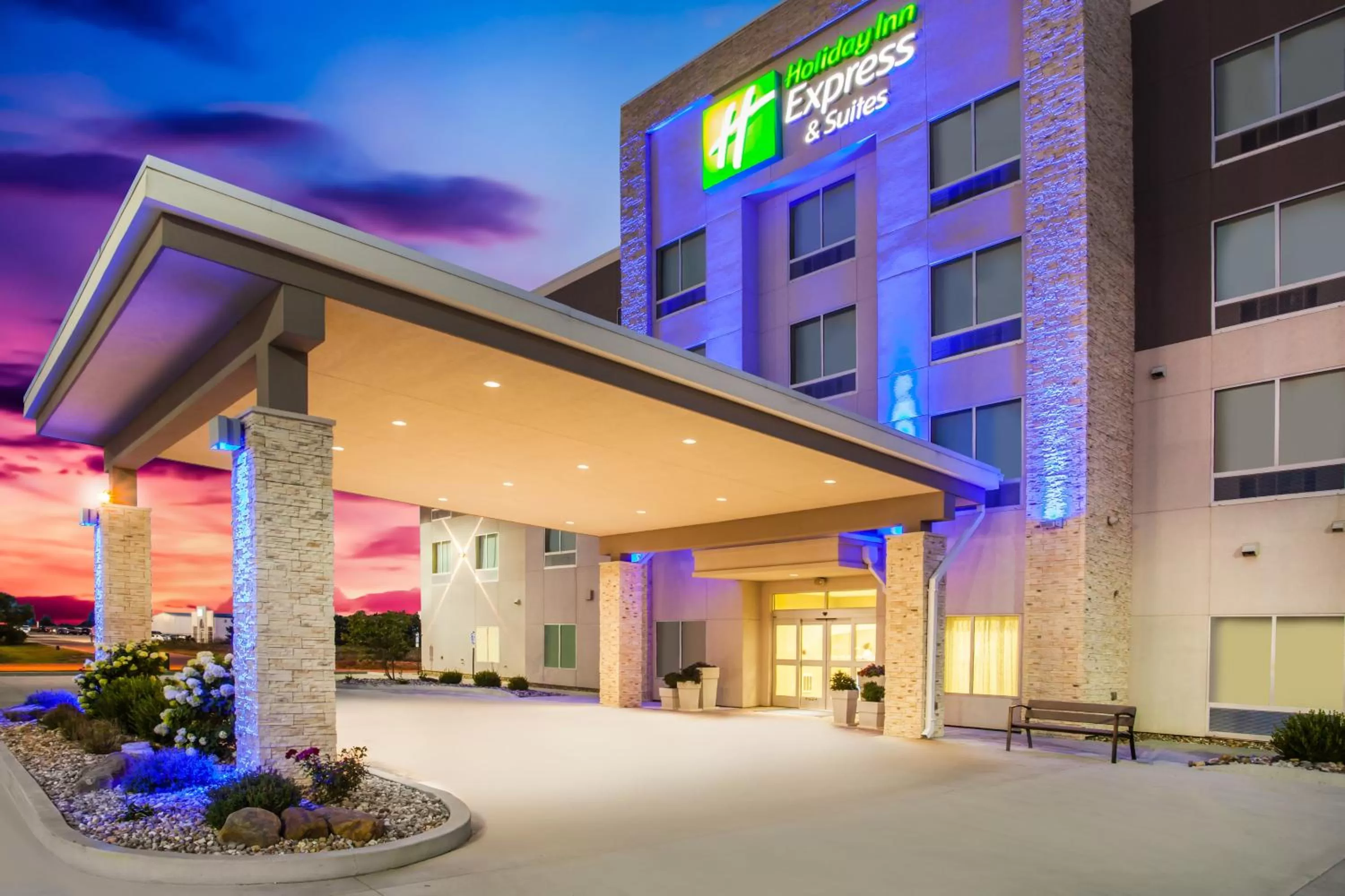 Holiday Inn Express & Suites Litchfield by IHG