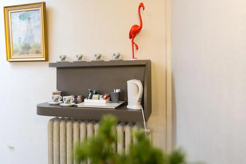 Coffee/tea facilities in Cit'Hotel Le Regina Bordeaux Gare Saint-Jean