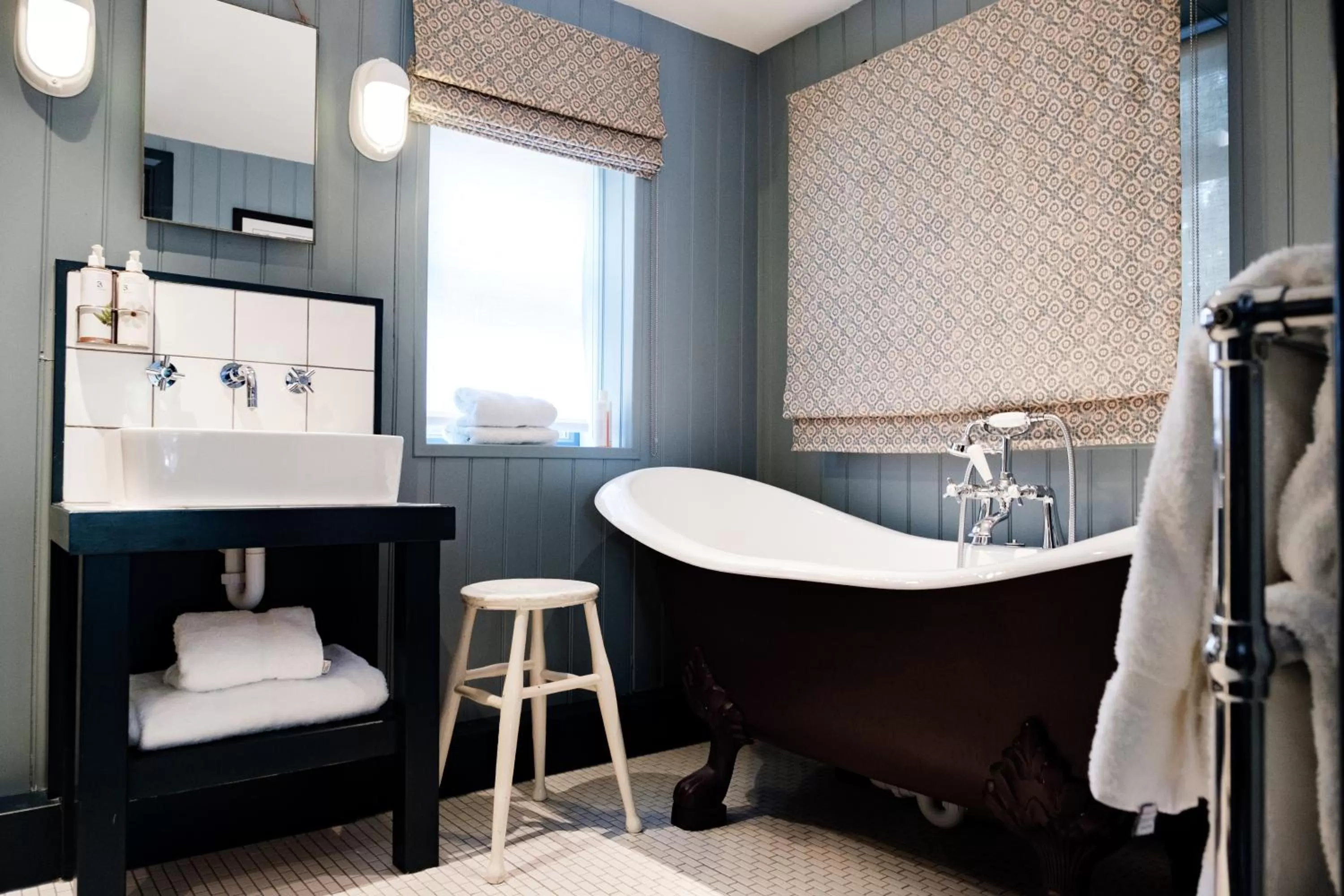 Bathroom in Bel And The Dragon-Churt