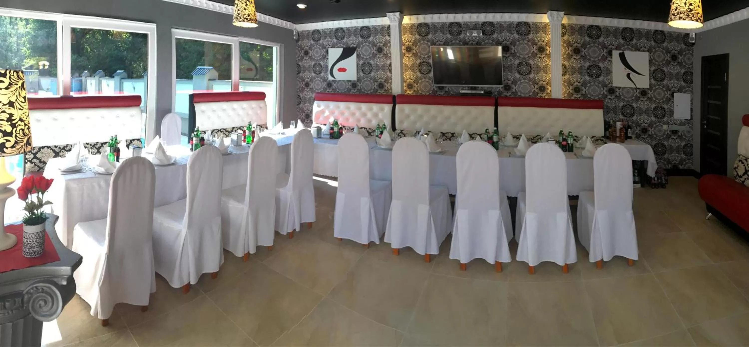 Restaurant/places to eat in Eney Boutique Hotel