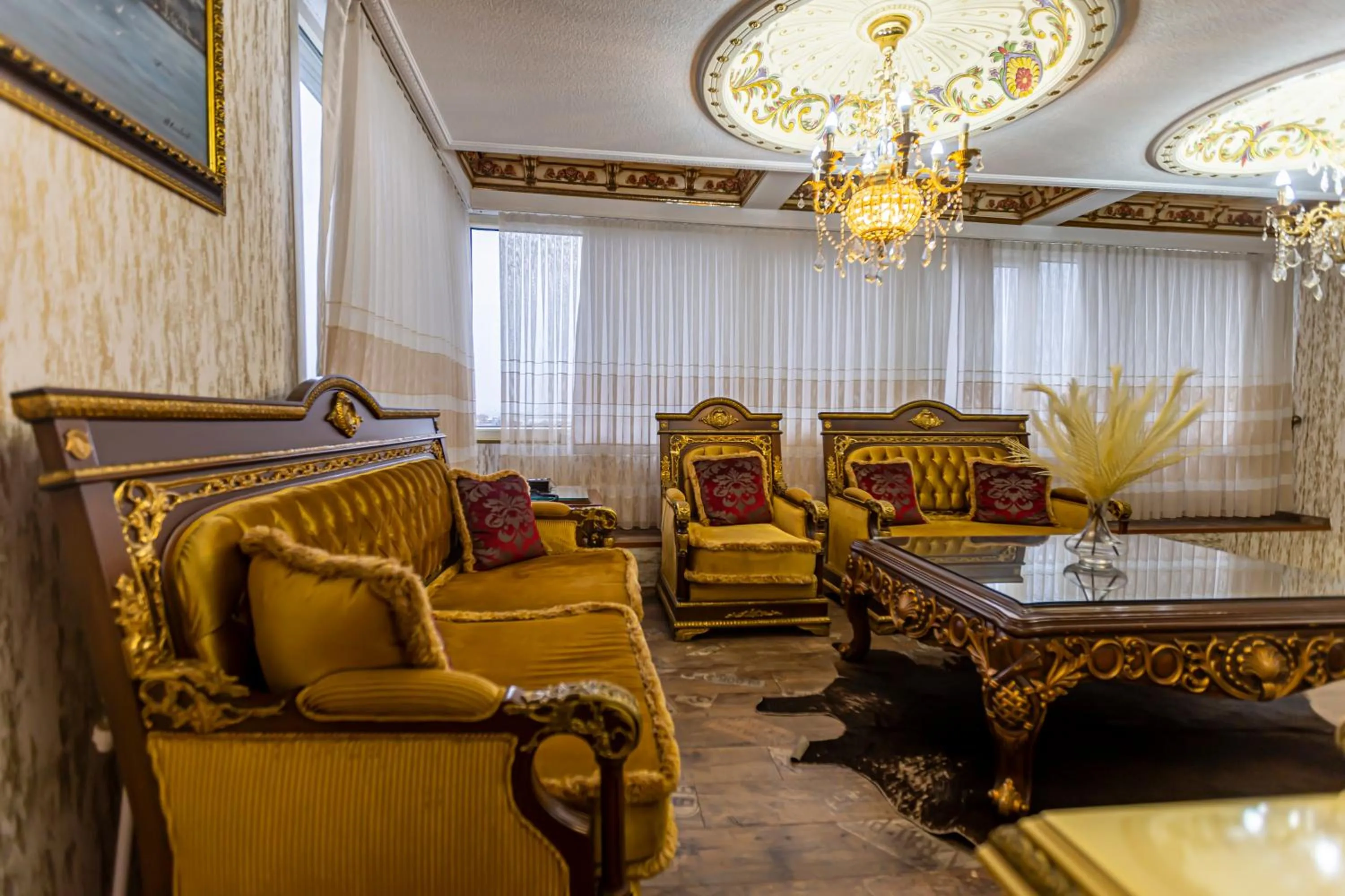 Living room in Marmaray Hotel