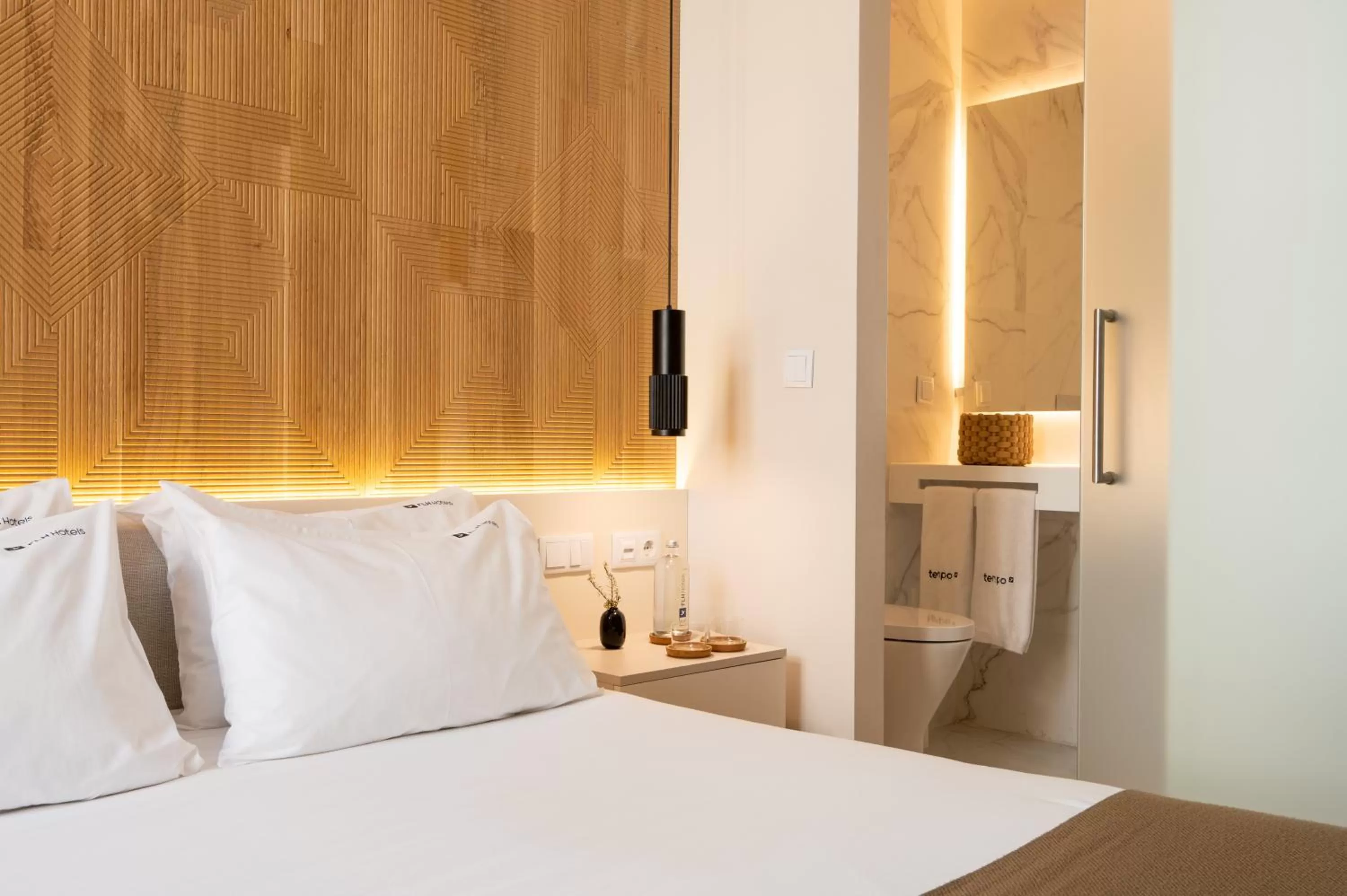 Photo of the whole room, Bed in Tempo FLH Hotels Lisboa