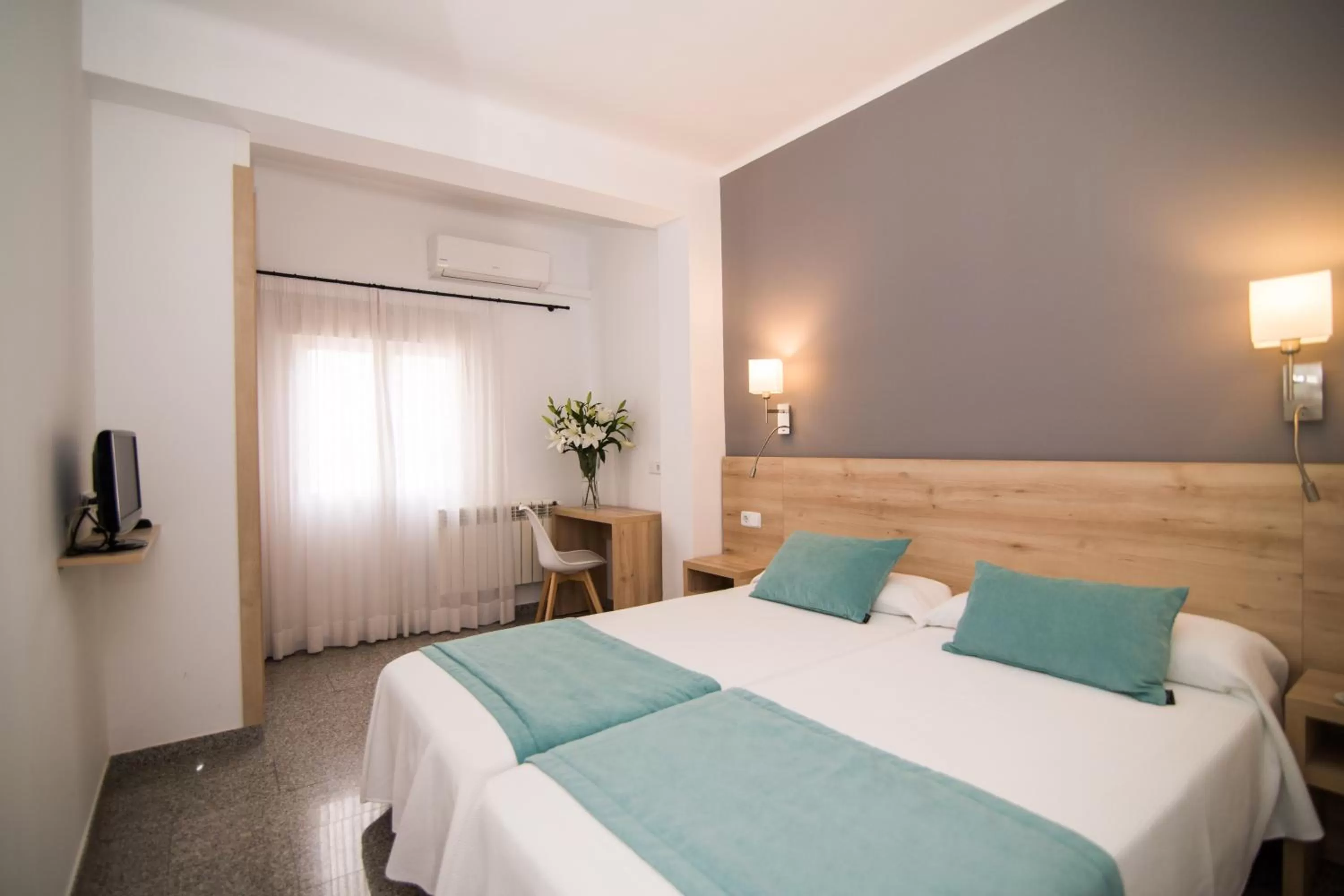 Photo of the whole room, Bed in Hotel Abelay