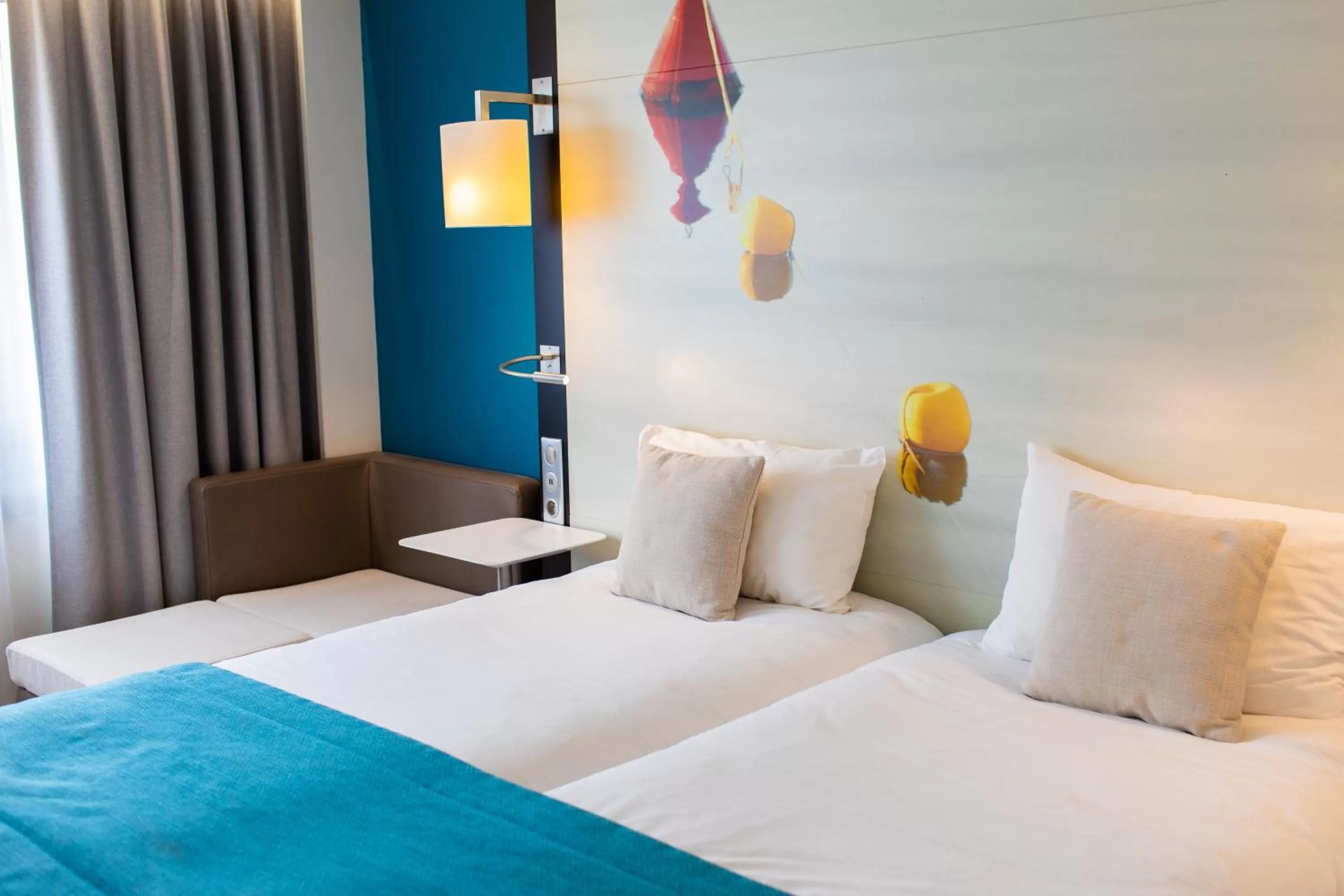 Bedroom, Bed in Mercure Lorient Centre