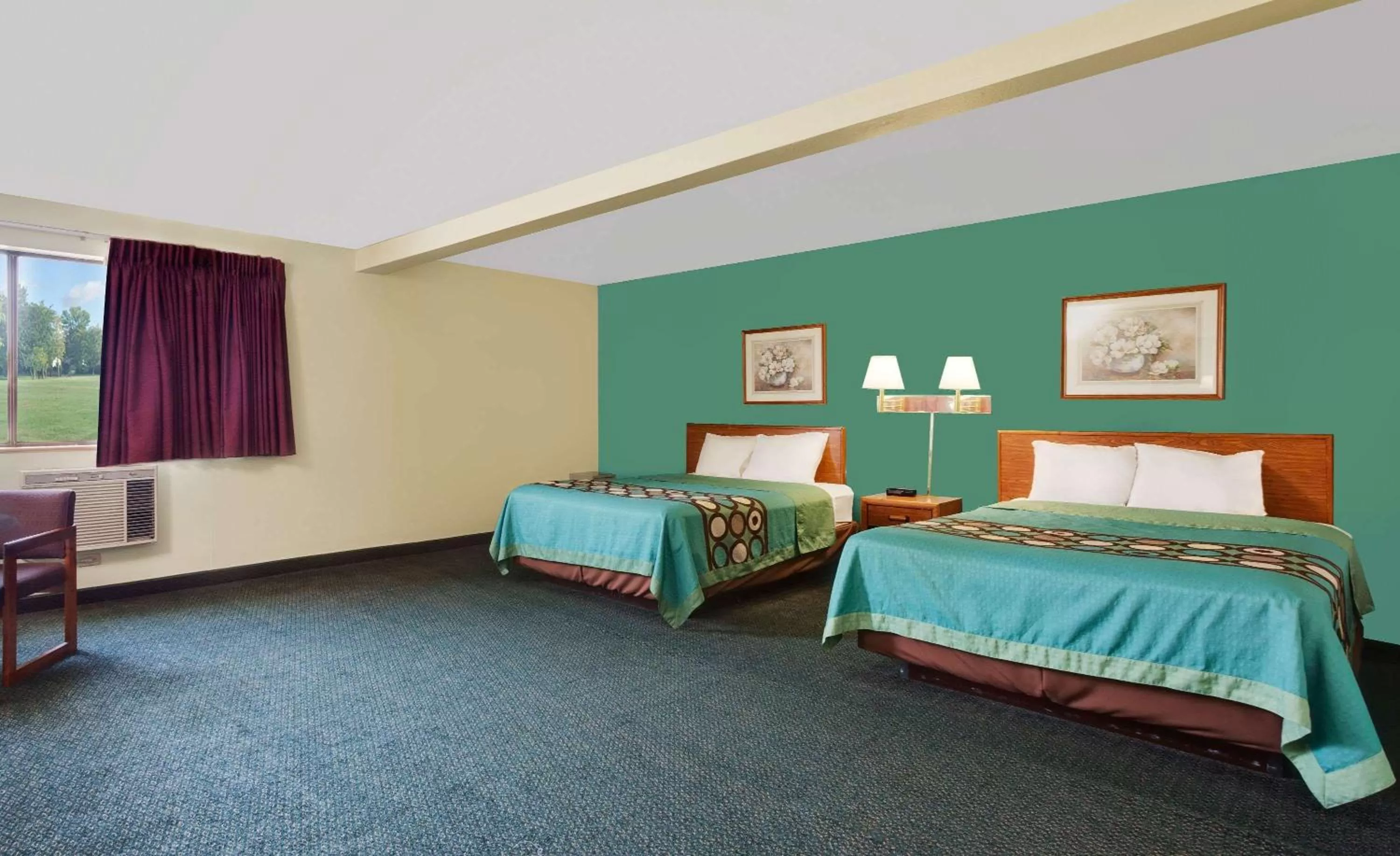 Photo of the whole room, Bed in Super 8 by Wyndham Carlisle-South