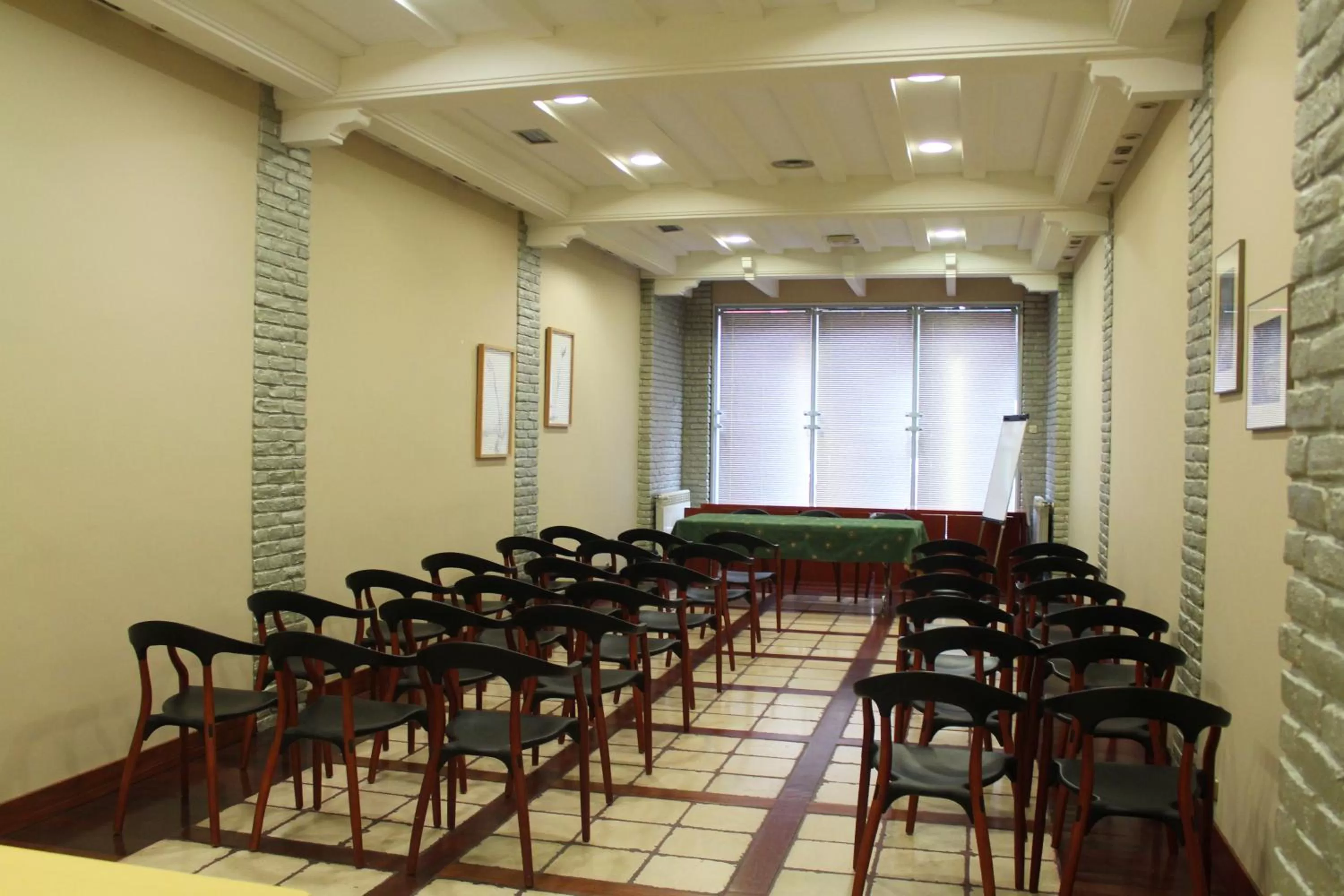 Meeting/conference room in Hotel Carreño