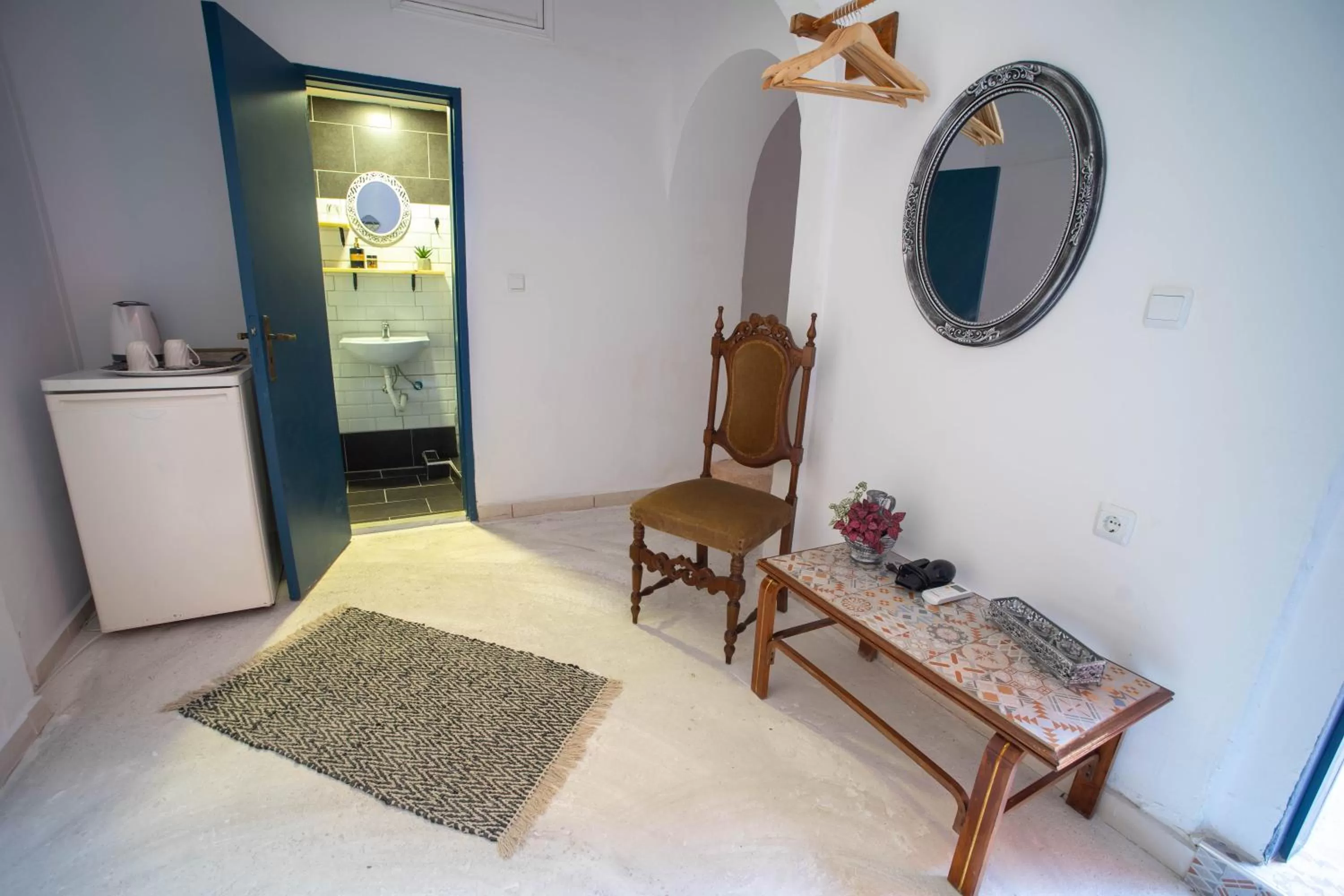 Seating Area in Mascot Garden Rooms