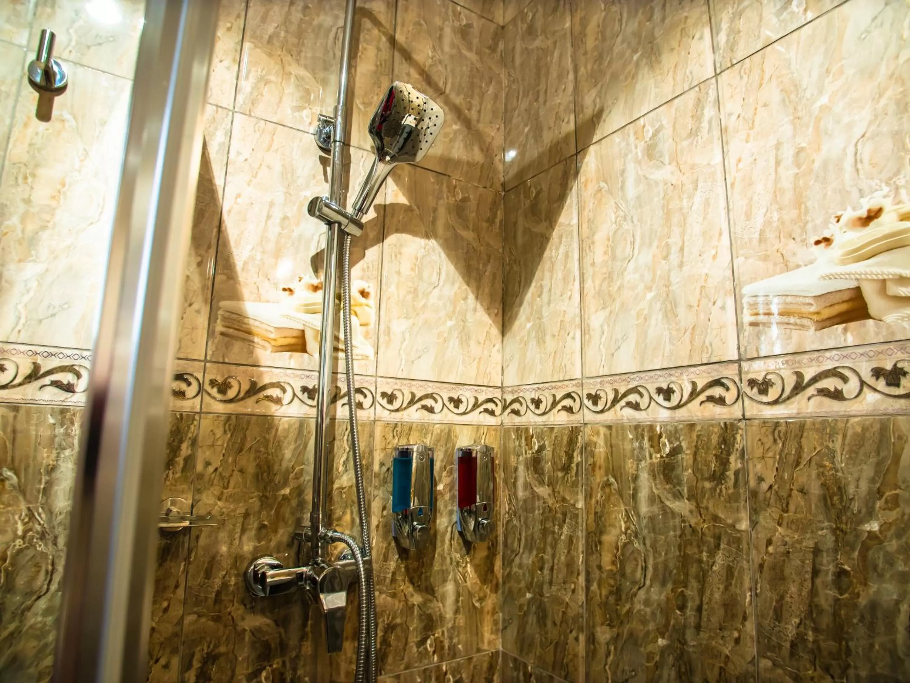 Bathroom in KoKo Palm Inn LTD