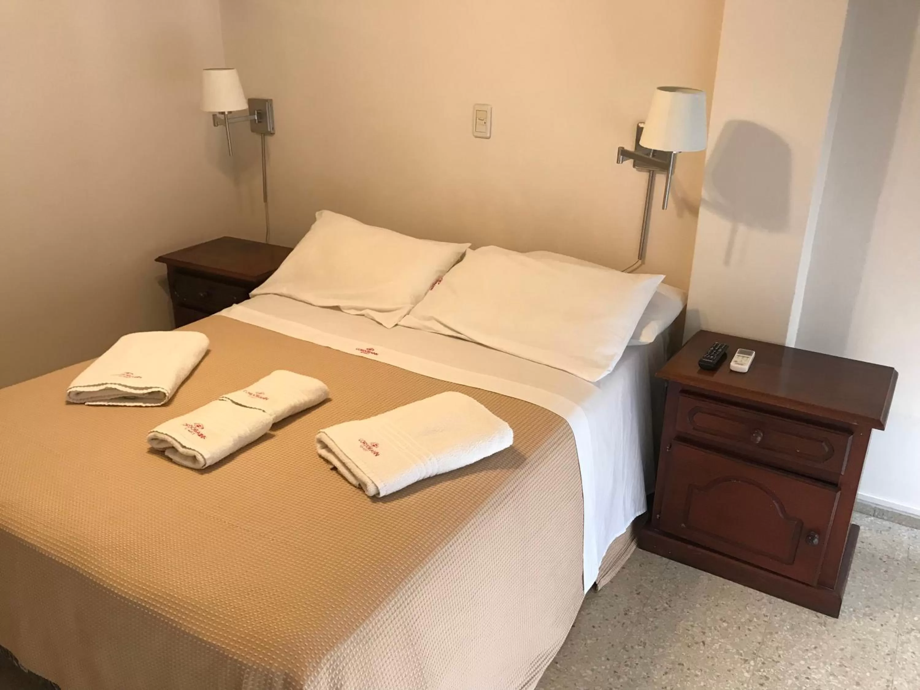 Bed in Apart Hotel Cordoba Inn