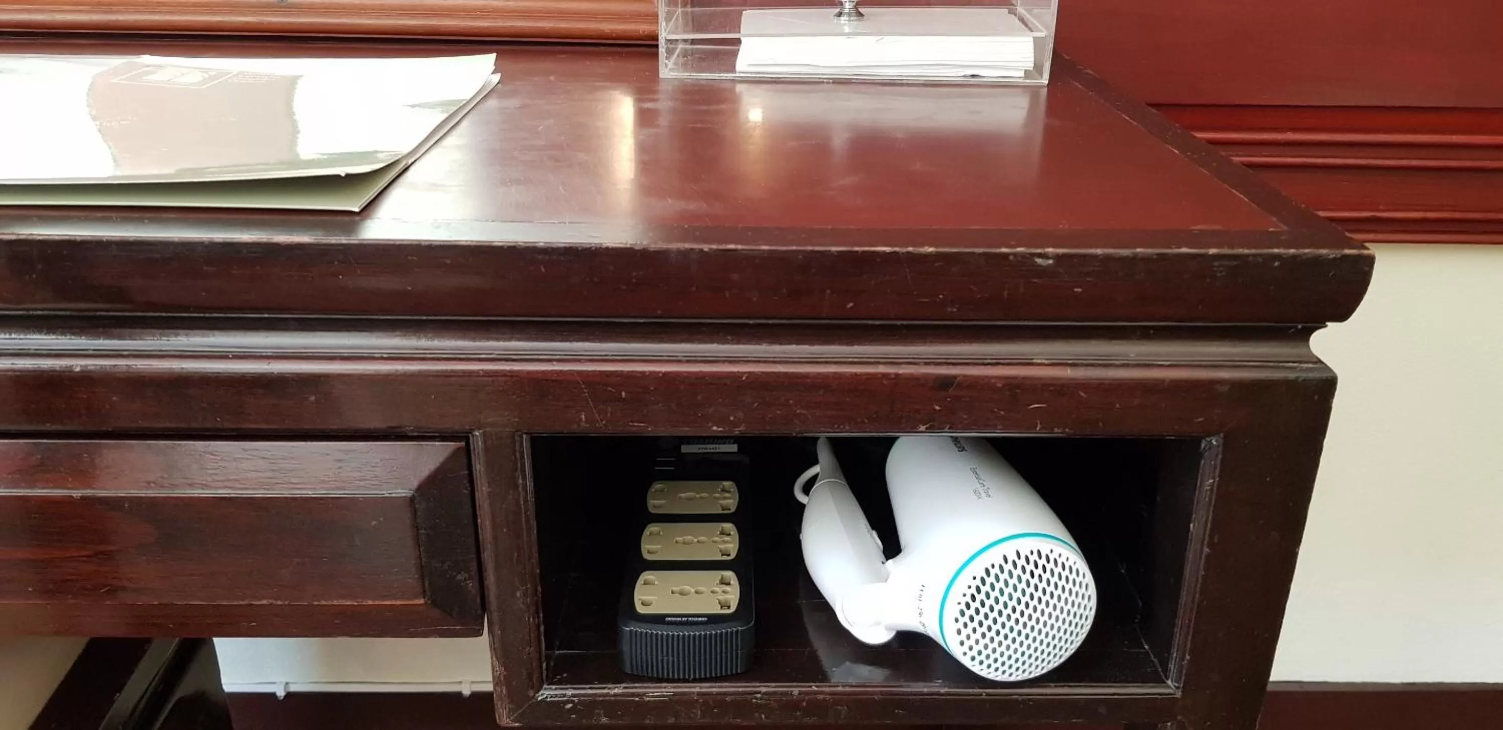 Kitchen/Kitchenette in MIDO Hotel