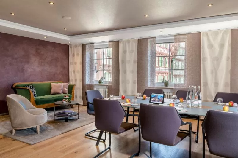 Meeting/conference room, Restaurant/Places to Eat in Hotel Krone