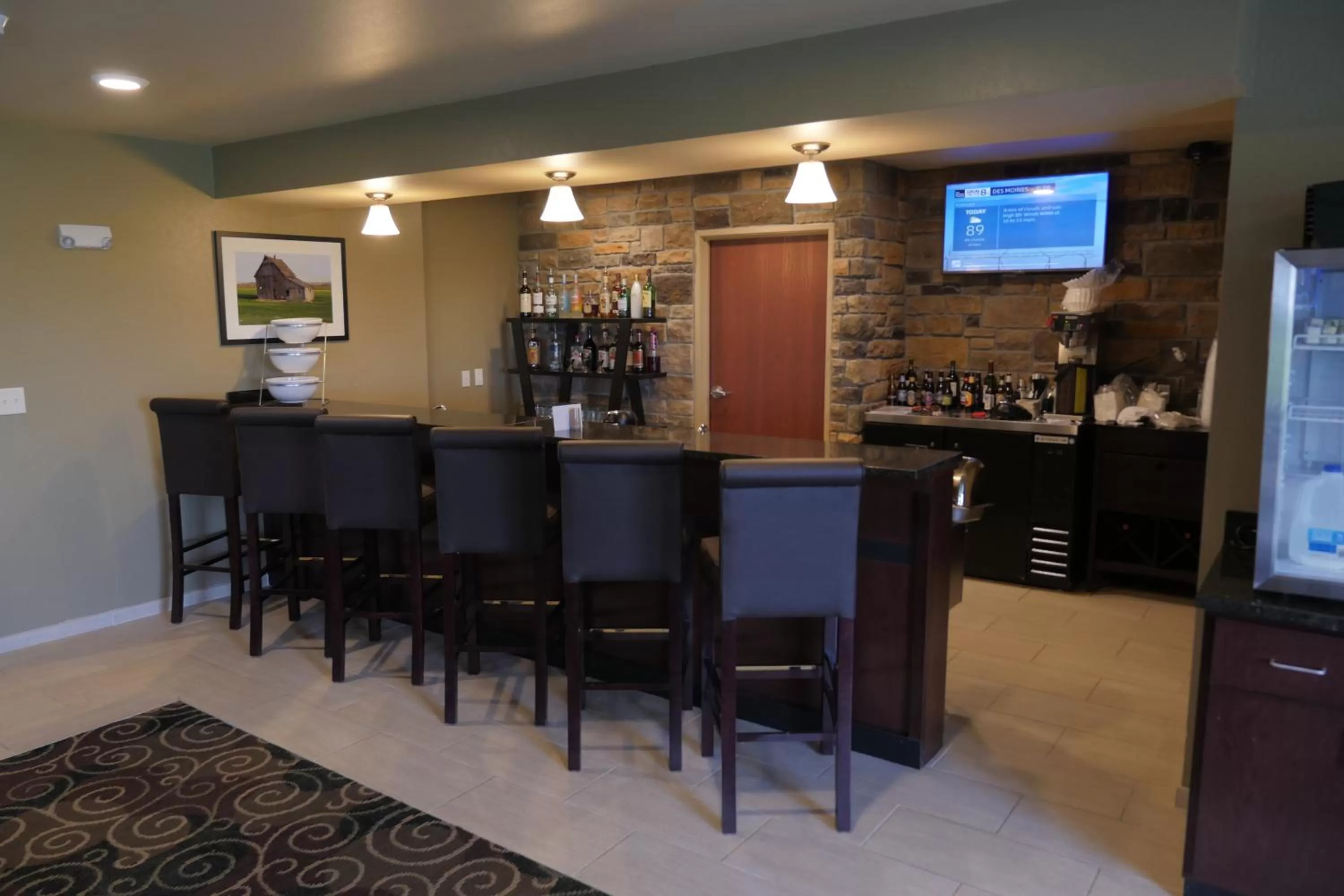Lounge or bar in Cobblestone Inn & Suites-Winterset