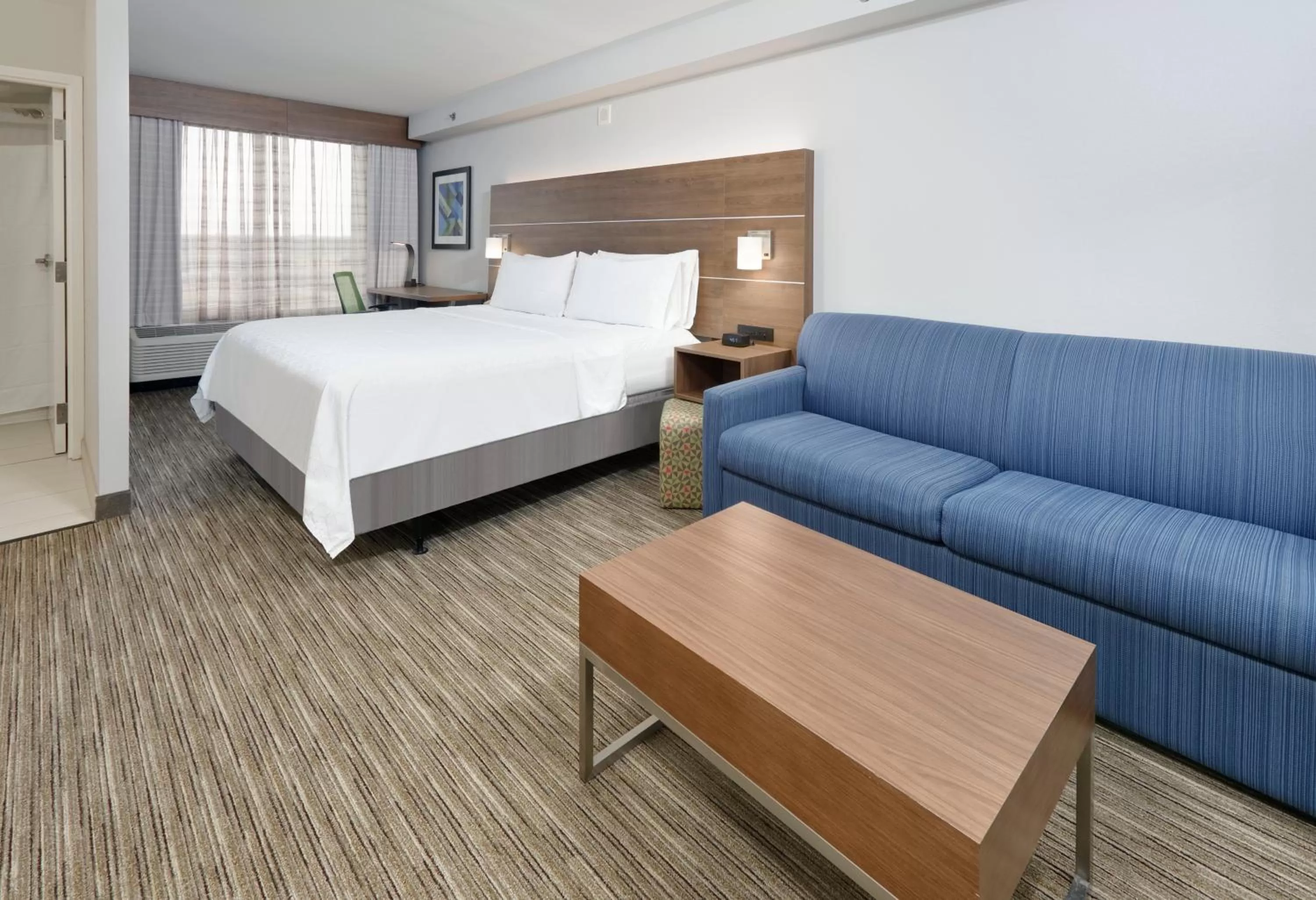 Photo of the whole room, Bed in Holiday Inn Express & Suites Irving Conv Ctr - Las Colinas by IHG