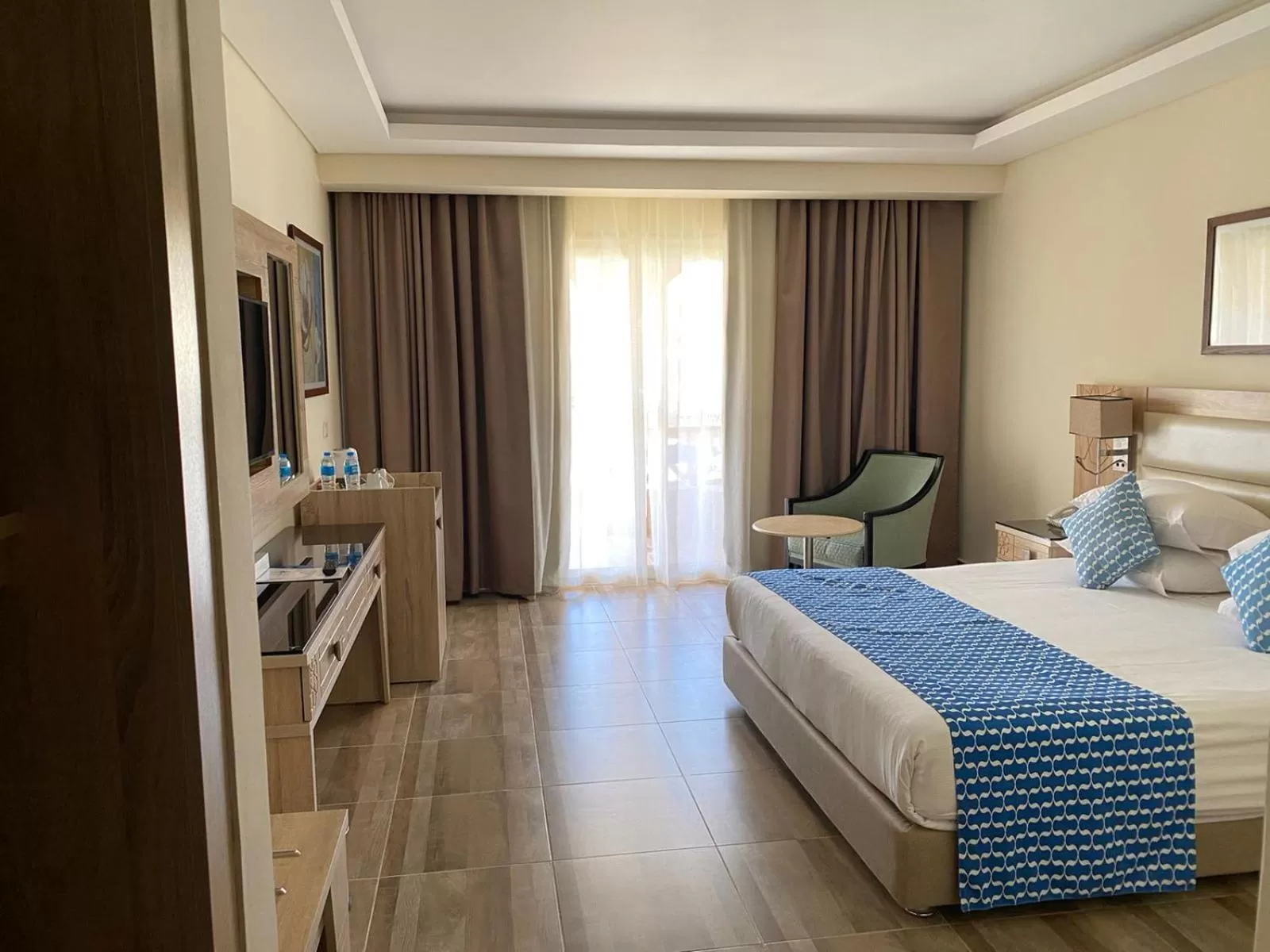 Bedroom, Bed in Pickalbatros Aqua Vista Resort - Hurghada