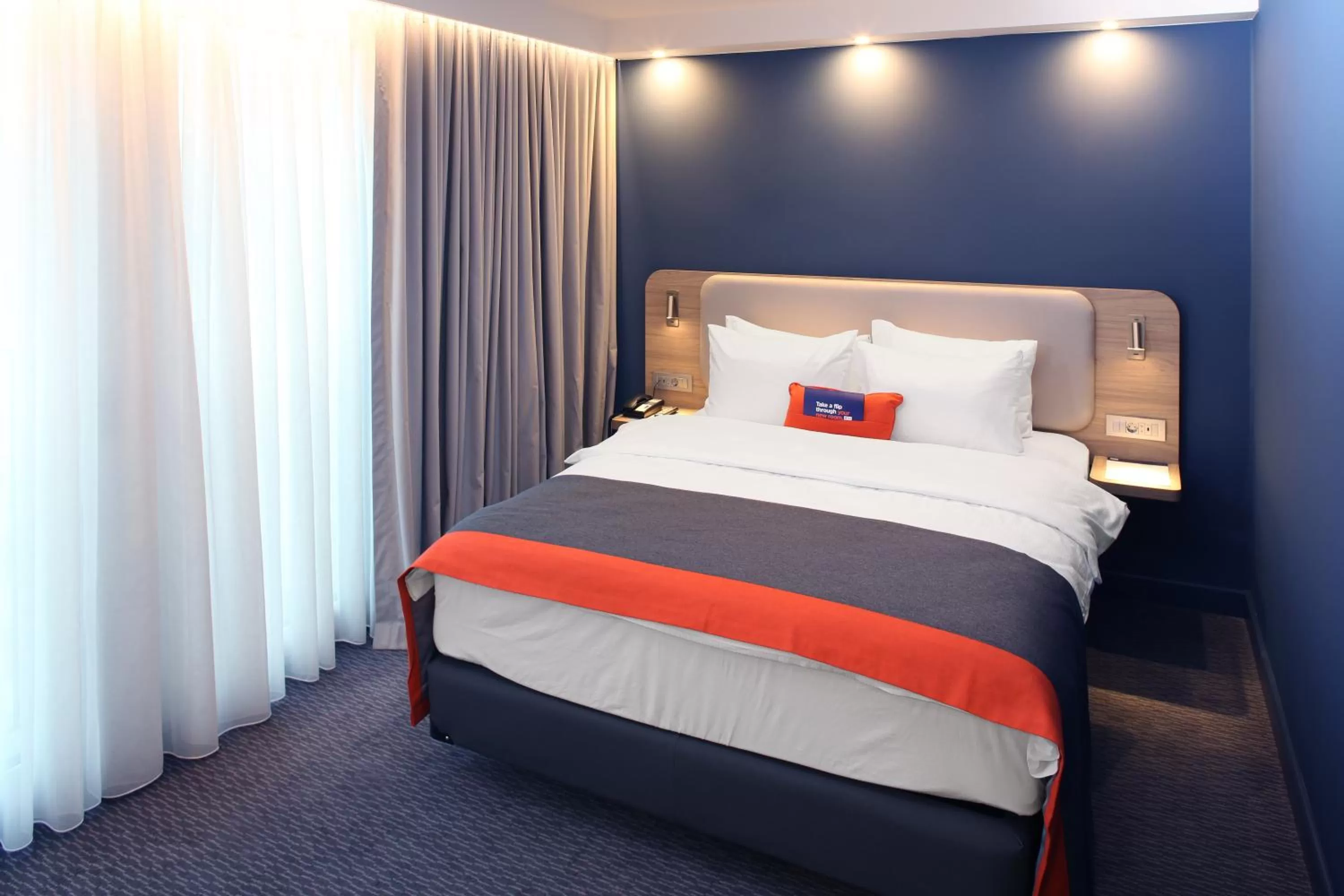 Photo of the whole room, Bed in Holiday Inn Express - Ljubljana by IHG