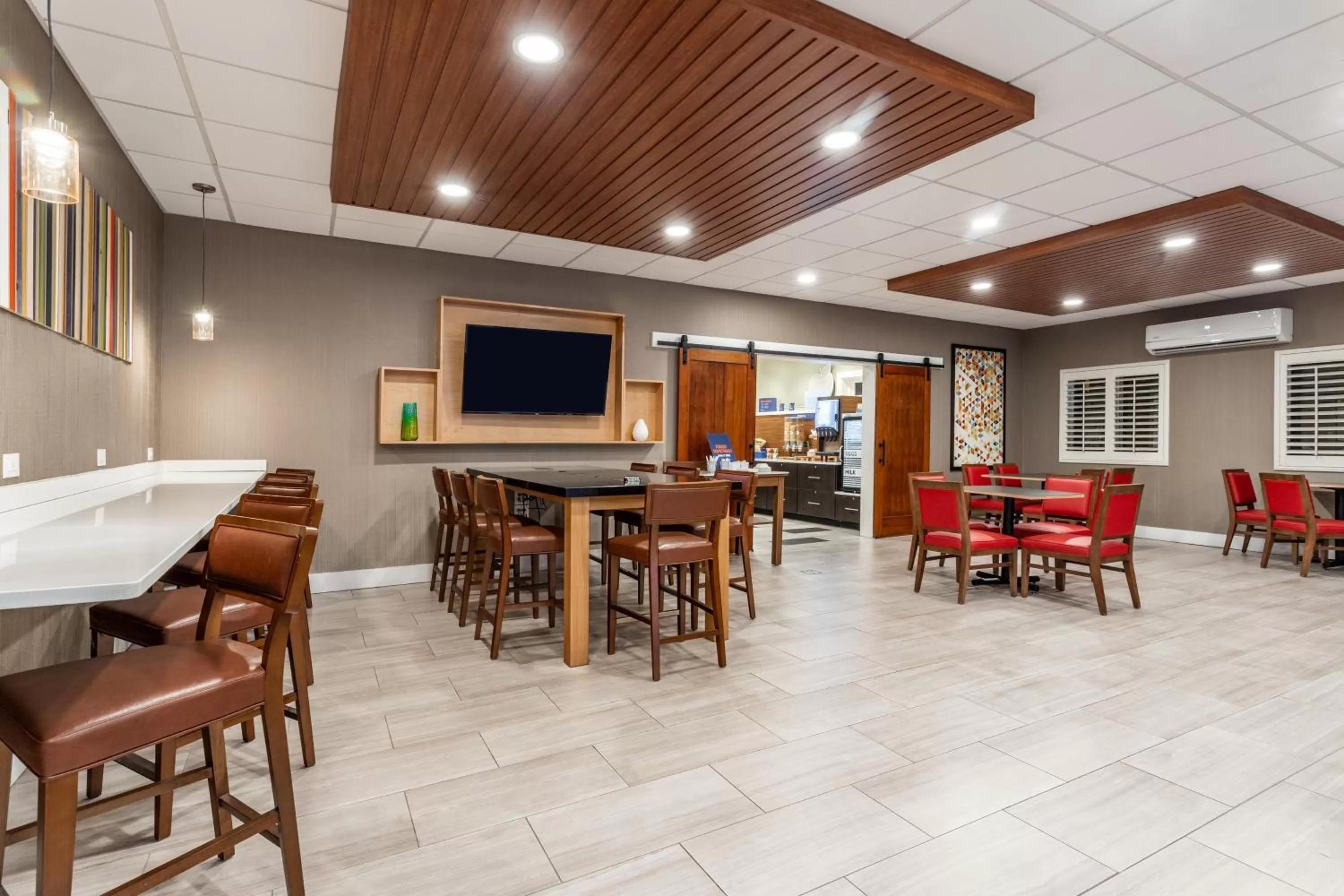 Property building in Holiday Inn Express Annapolis East-Kent Island by IHG