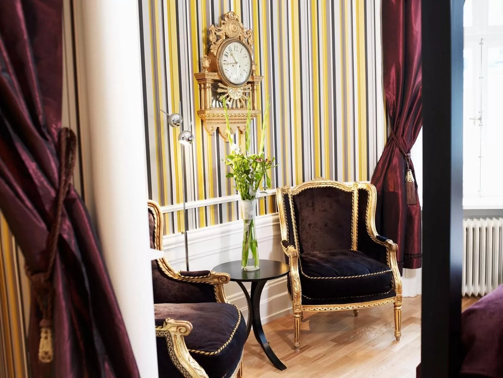 Seating area in Hotel Kung Carl, WorldHotels Crafted