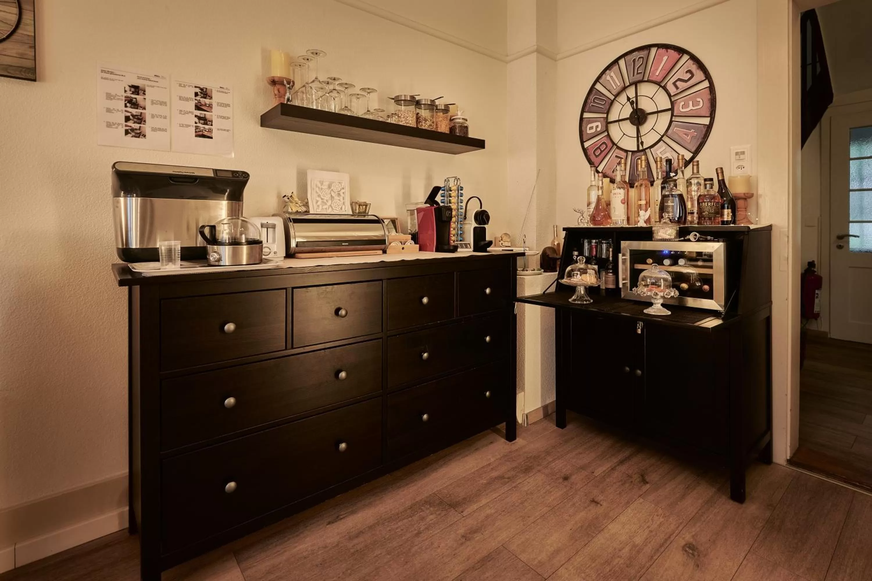 Lounge or bar in Max Aviation Villa & Apartments