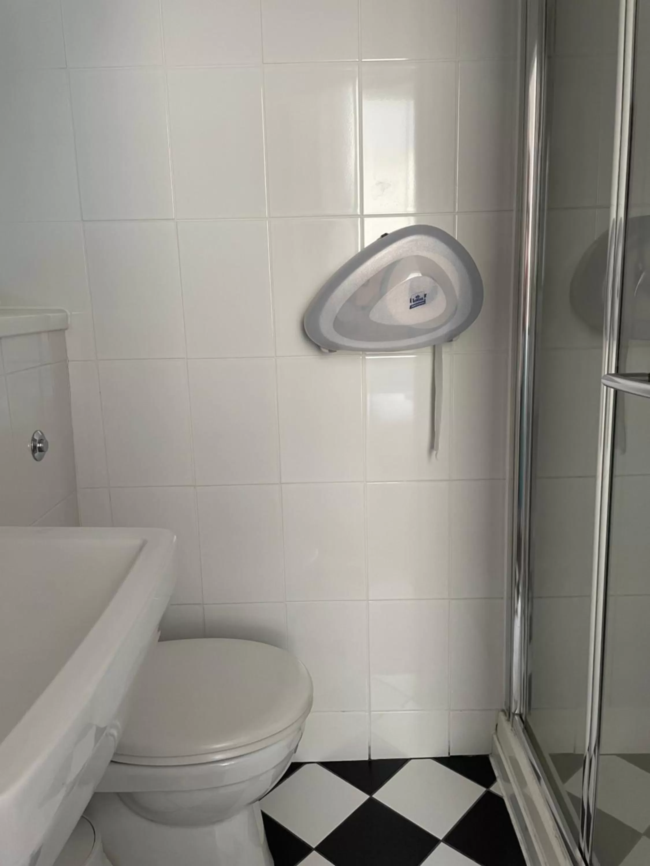 Bathroom in St. David's Hotels Paddington