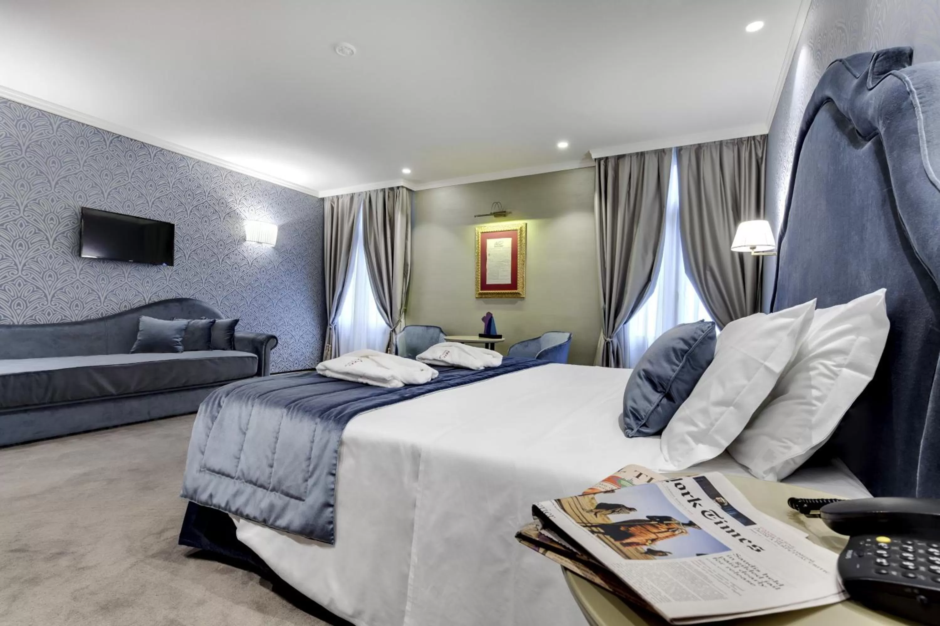 Photo of the whole room, Bed in Hotel Donà Palace