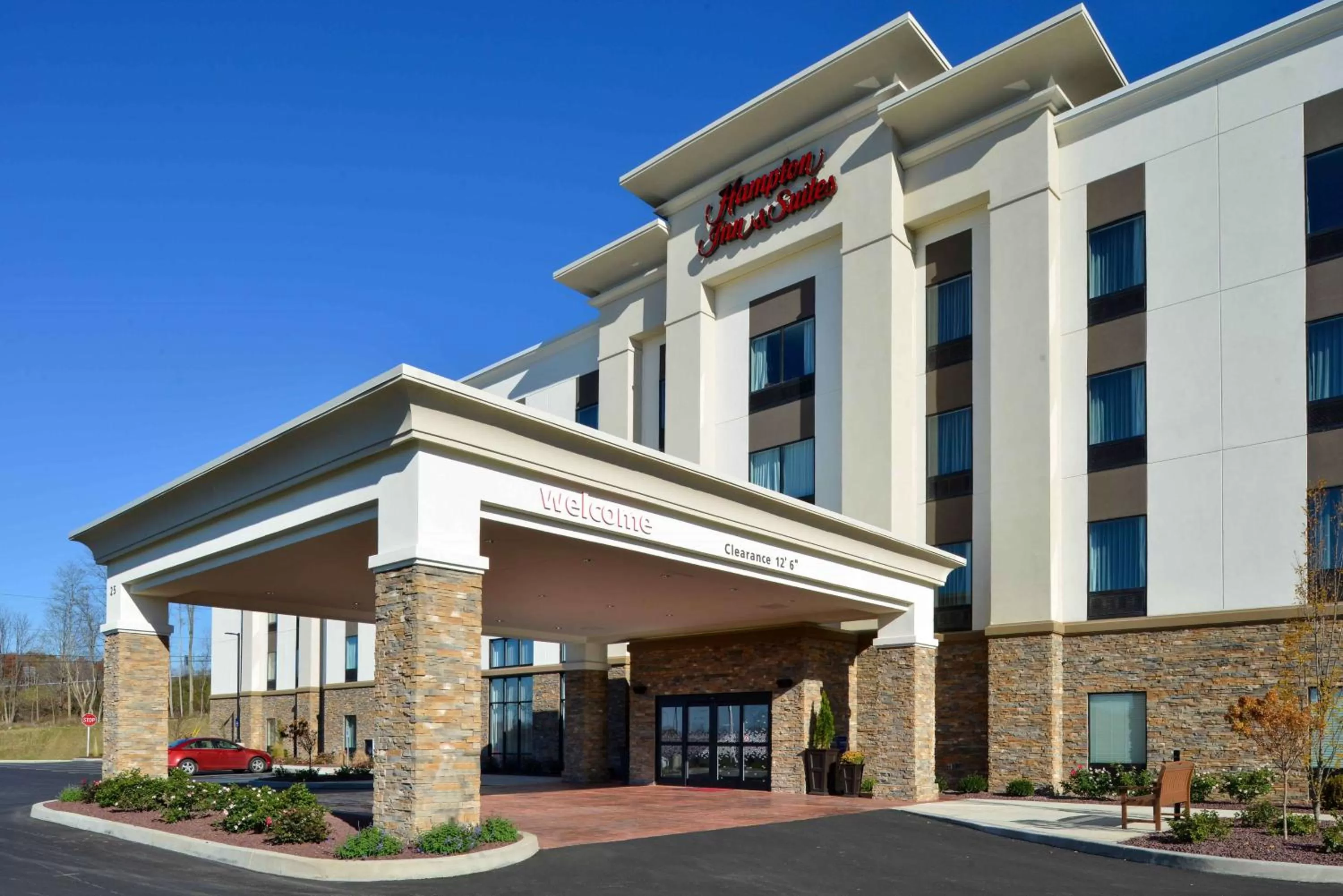 Property building in Hampton Inn & Suites Albany-East Greenbush, NY