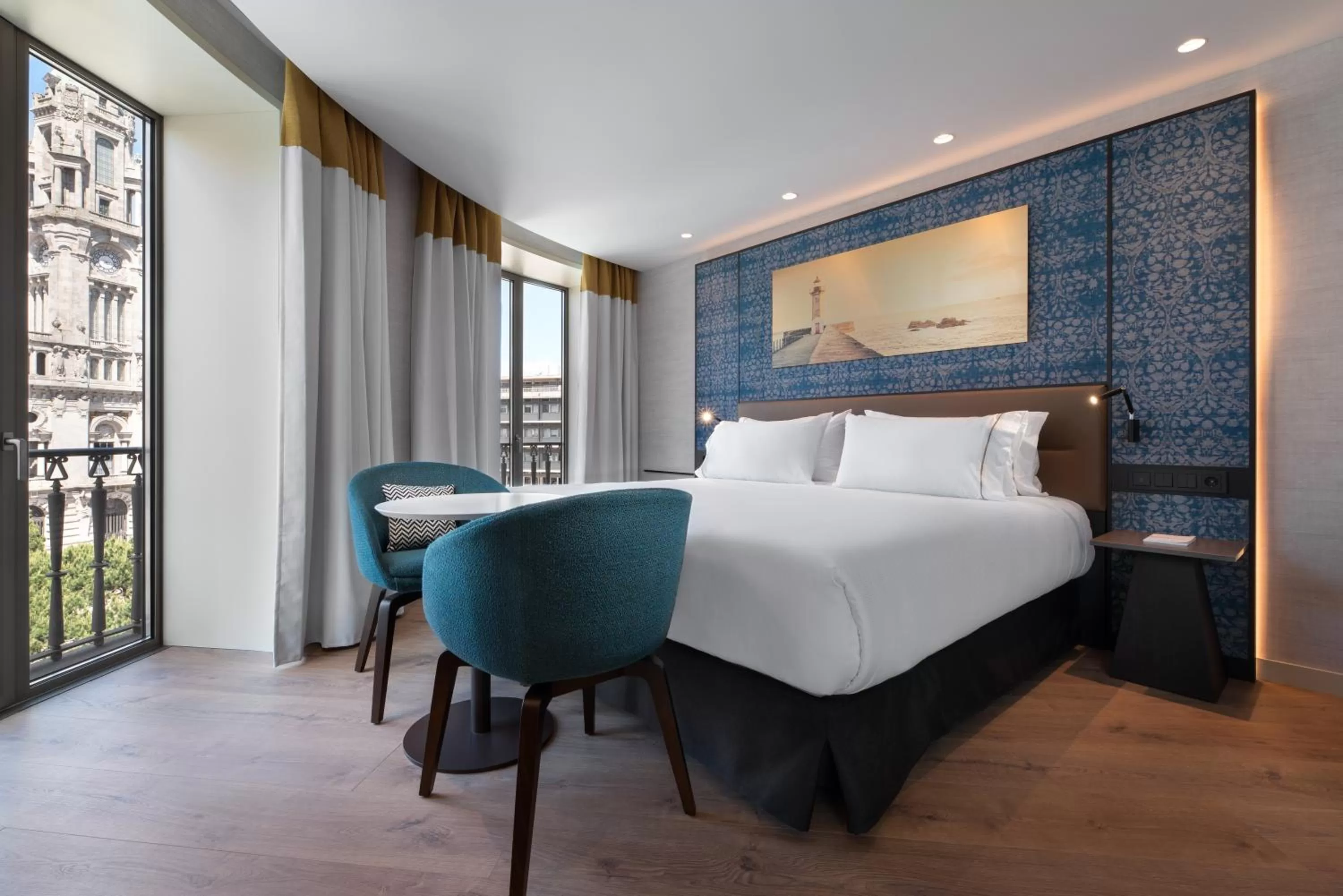 Photo of the whole room, Bed in Eurostars Aliados