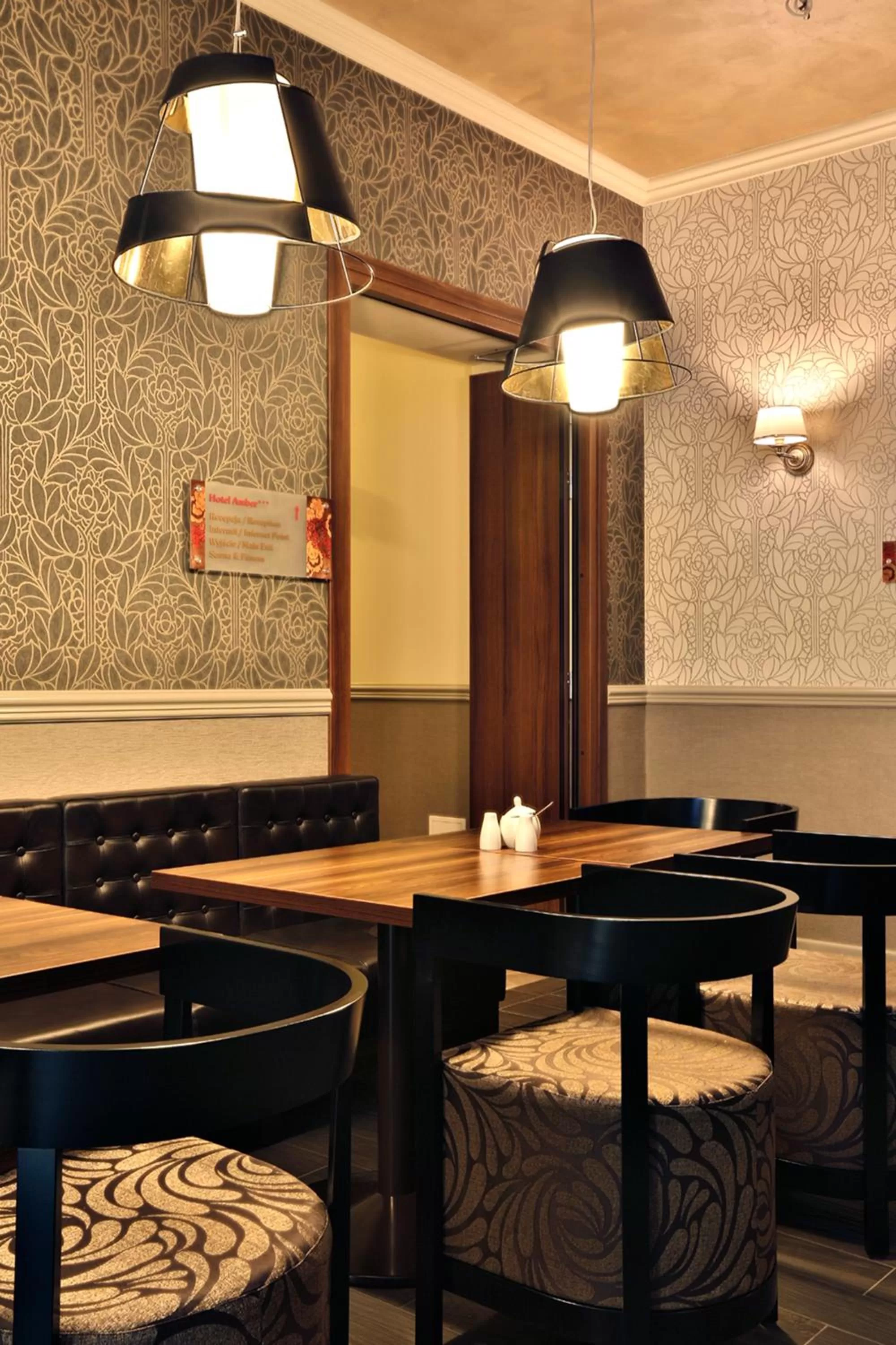 Lounge or bar in Amber Boutique Hotels - Amber Design