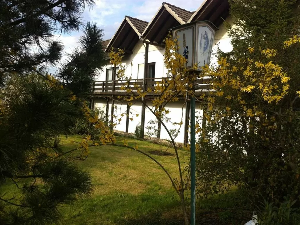 Property building in Kircheiber Hof