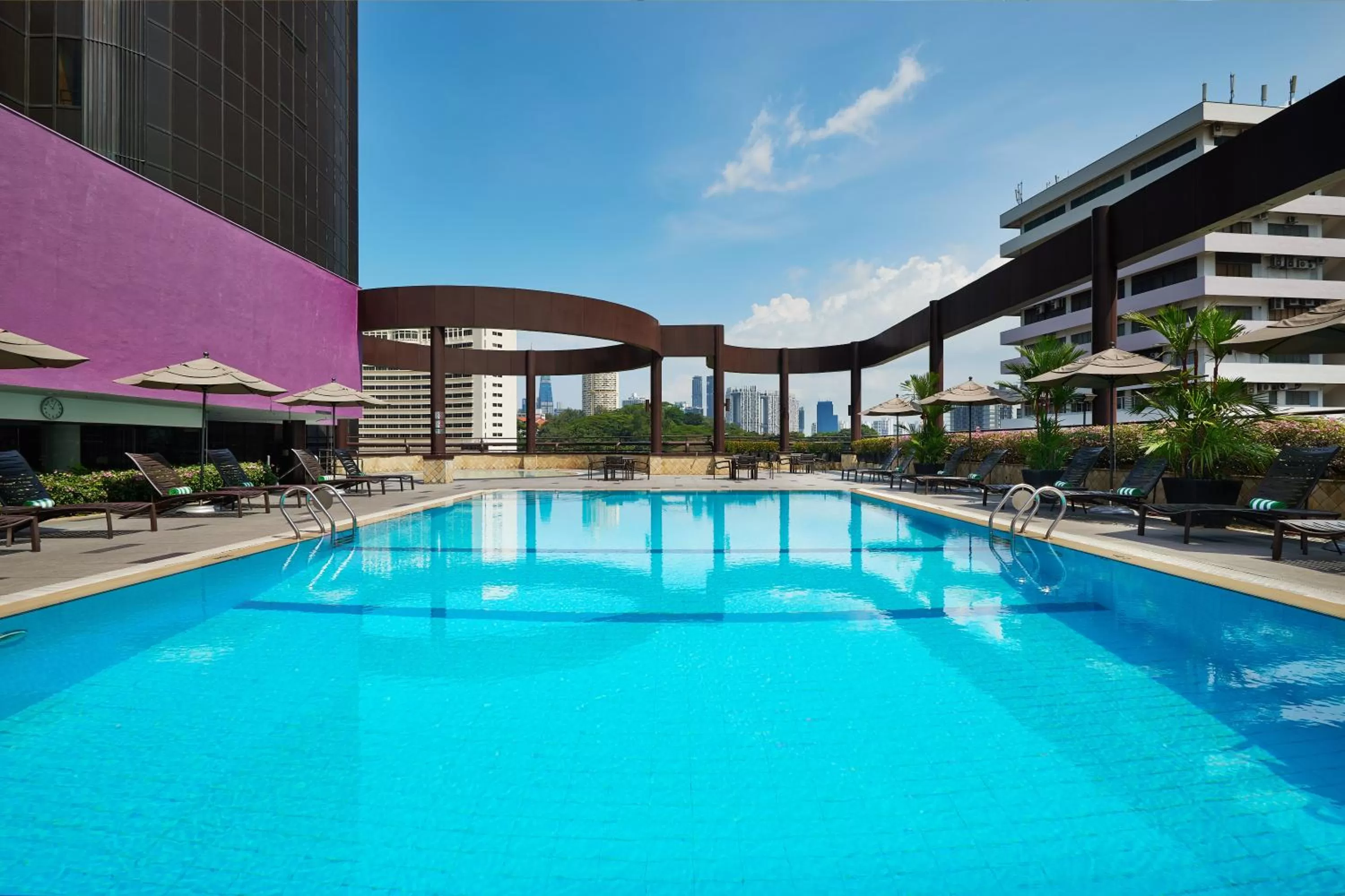 Swimming pool in Holiday Inn Singapore Atrium by IHG