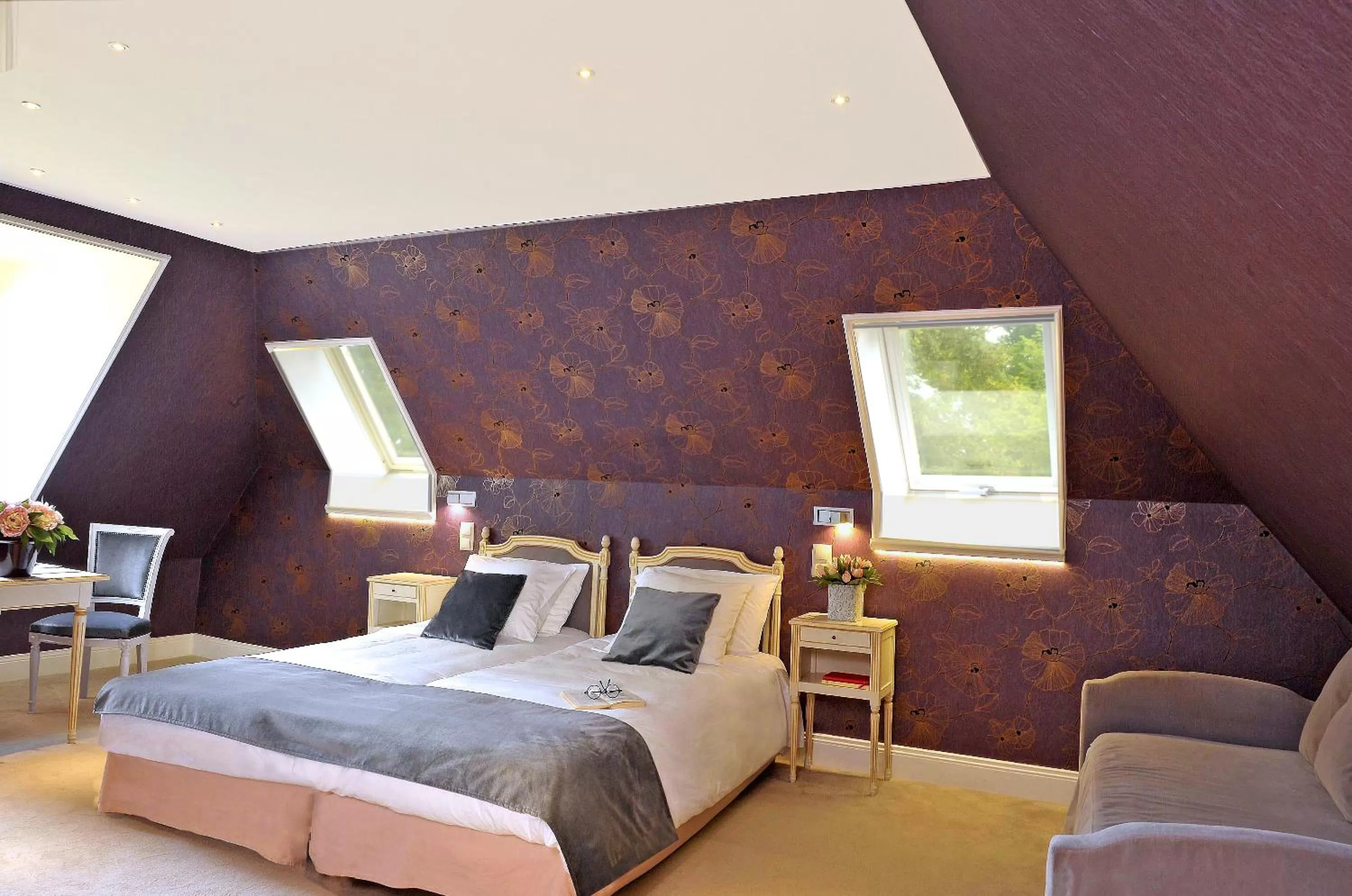 Photo of the whole room, Bed in Château de Bellefontaine - Teritoria