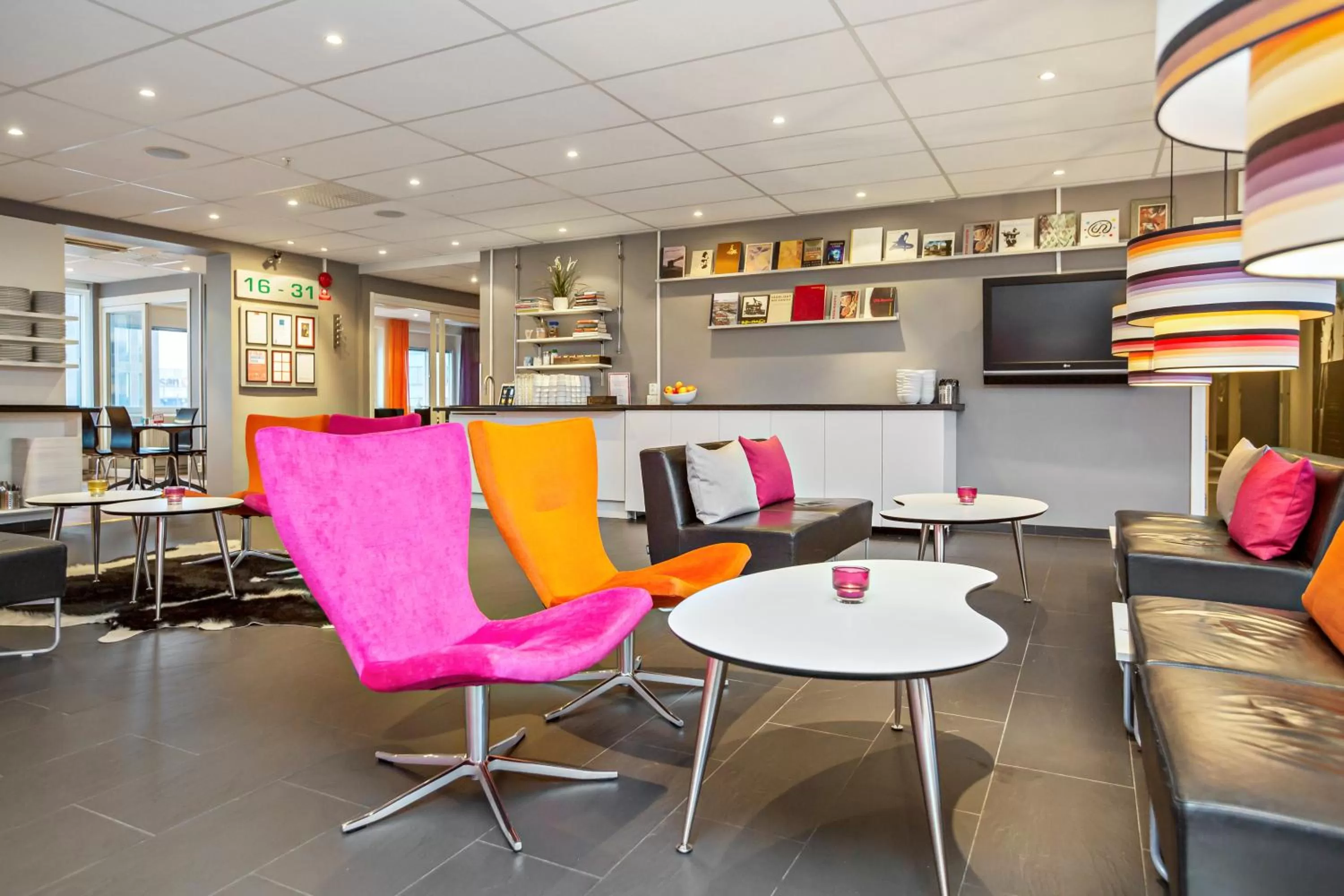 Lobby or reception in Sure Hotel by Best Western Stockholm Alvsjo