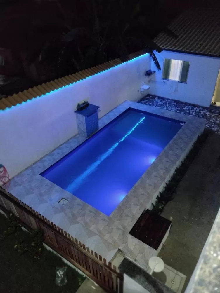 Casa inteira con piscina compartilhada
