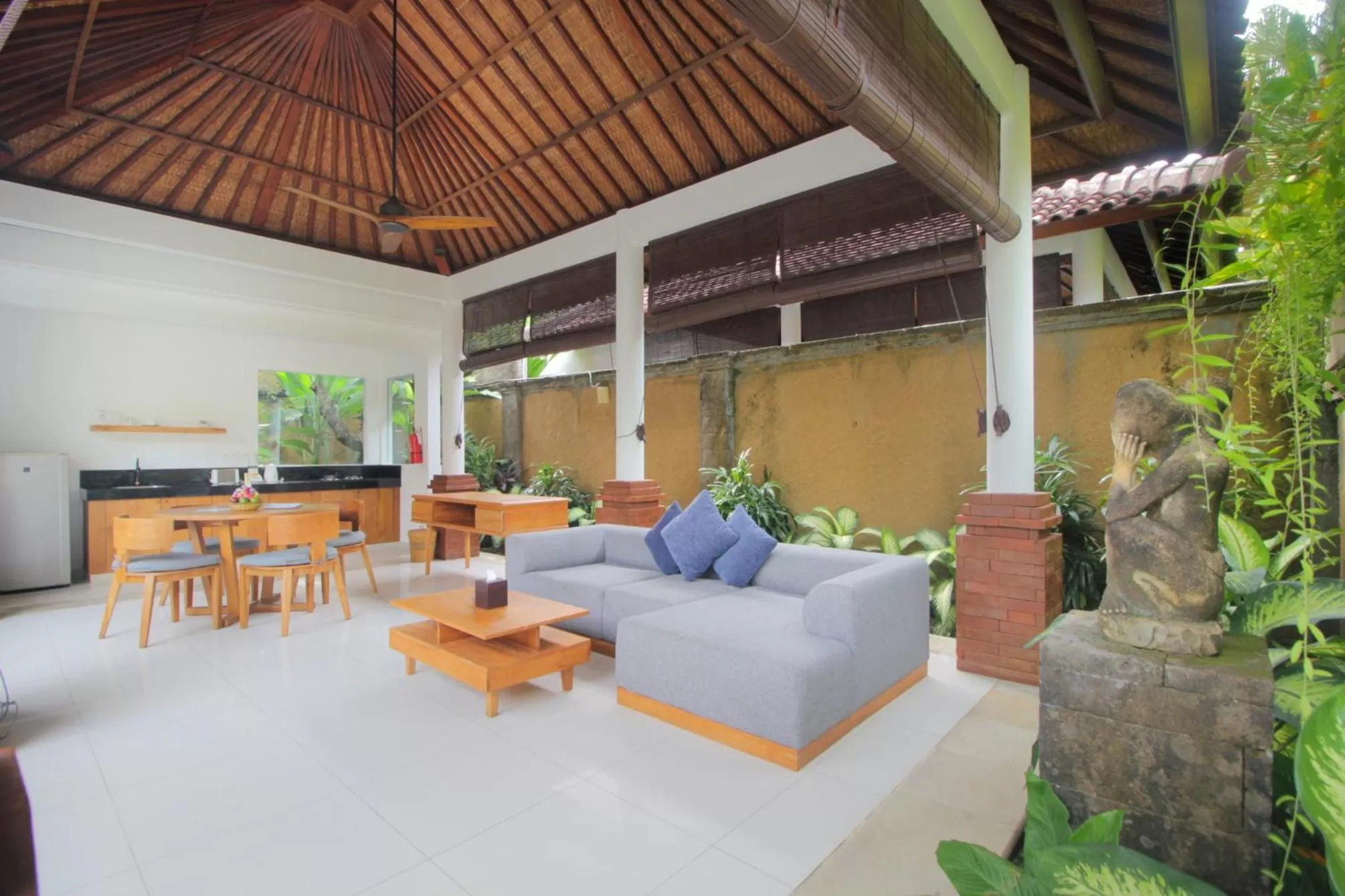 Living room in Sagara Villas and Suites Sanur by AHM