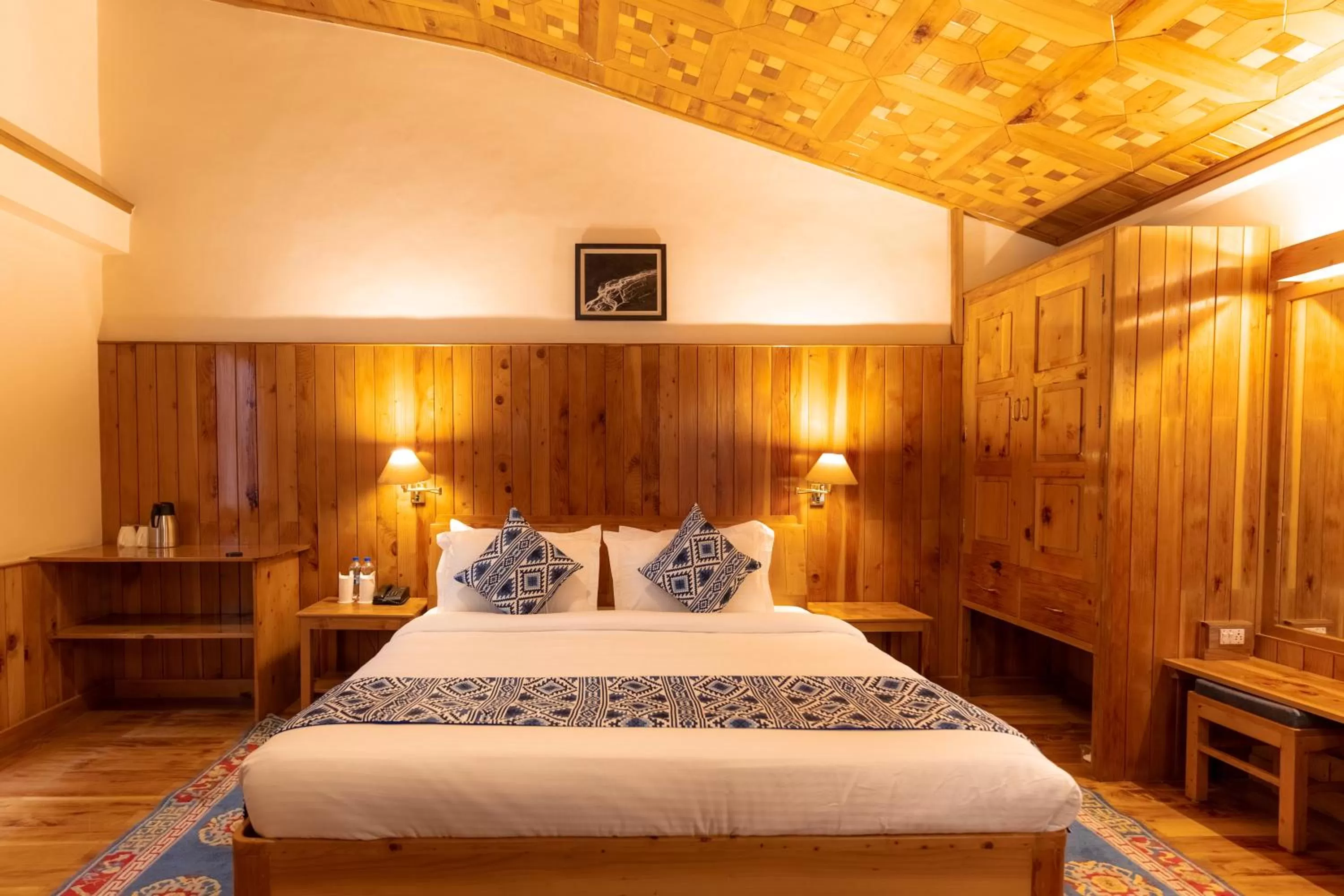 Bed in Hotel Negi's Mayflower A heritage Since 1965