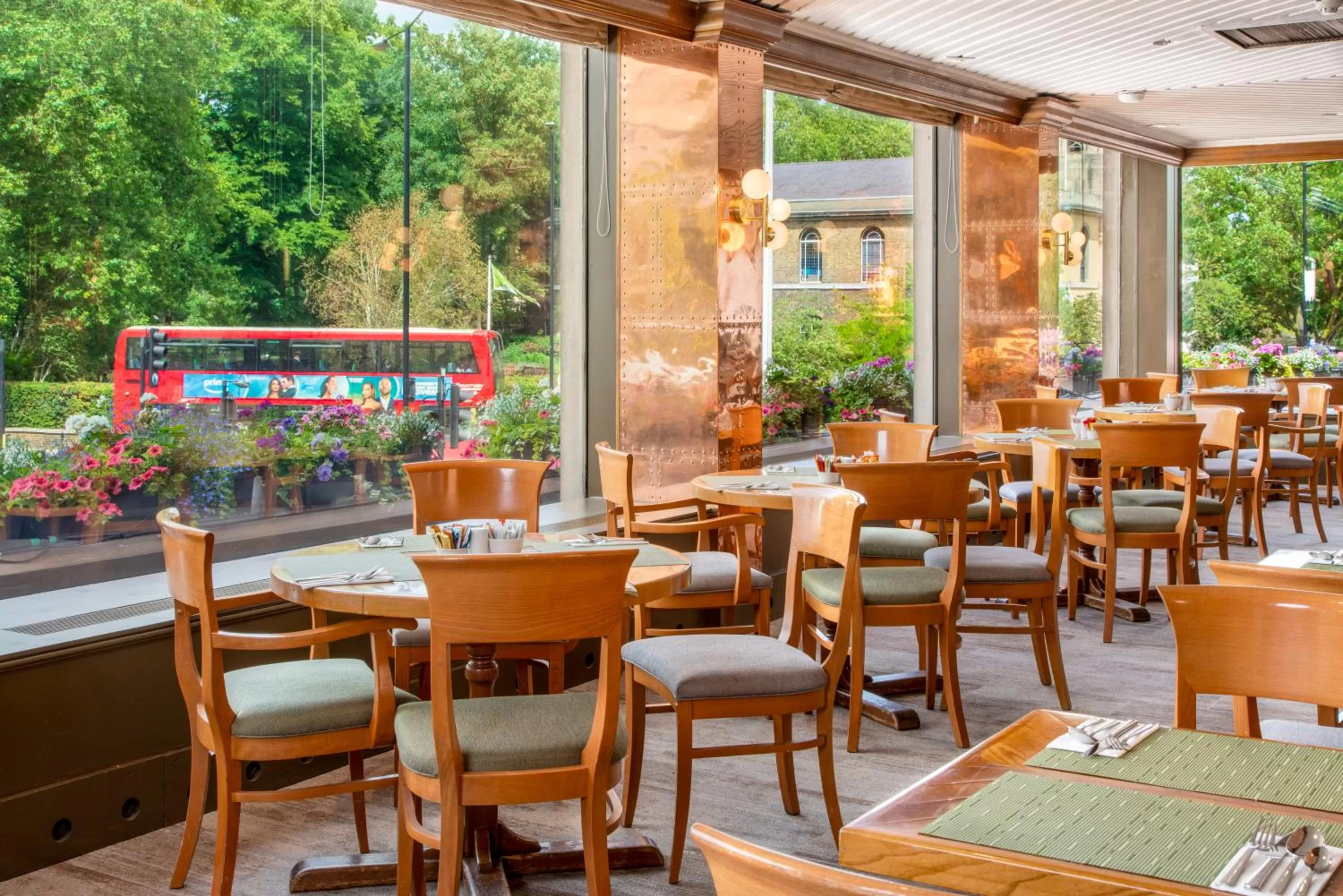 Restaurant/places to eat in Danubius Hotel Regents Park