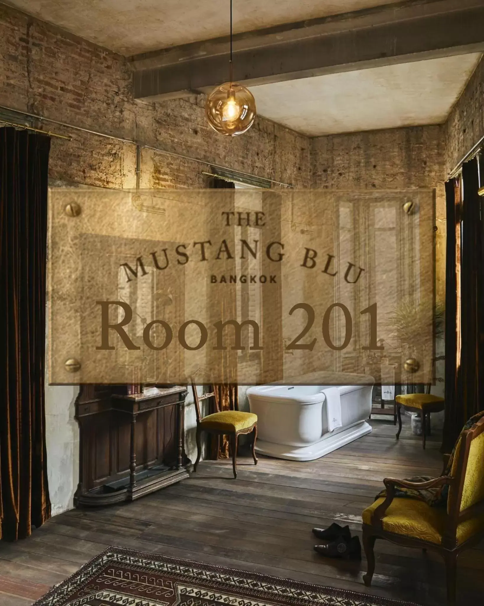 Deluxe Double Room with Bath in The Mustang Blu Deluxe Double Room with Bath in The Mustang Blu