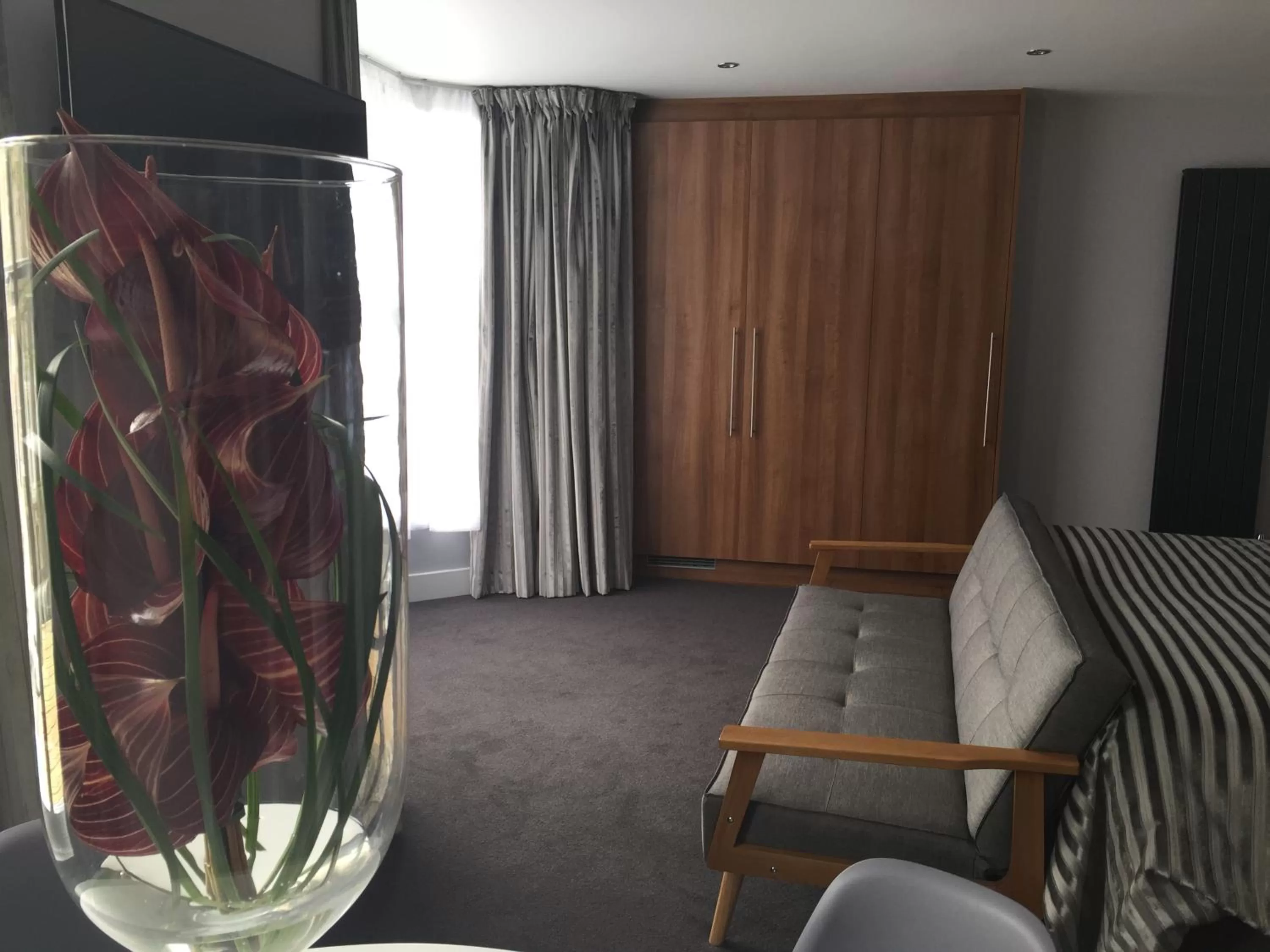 Seating area in Carlton Hotel