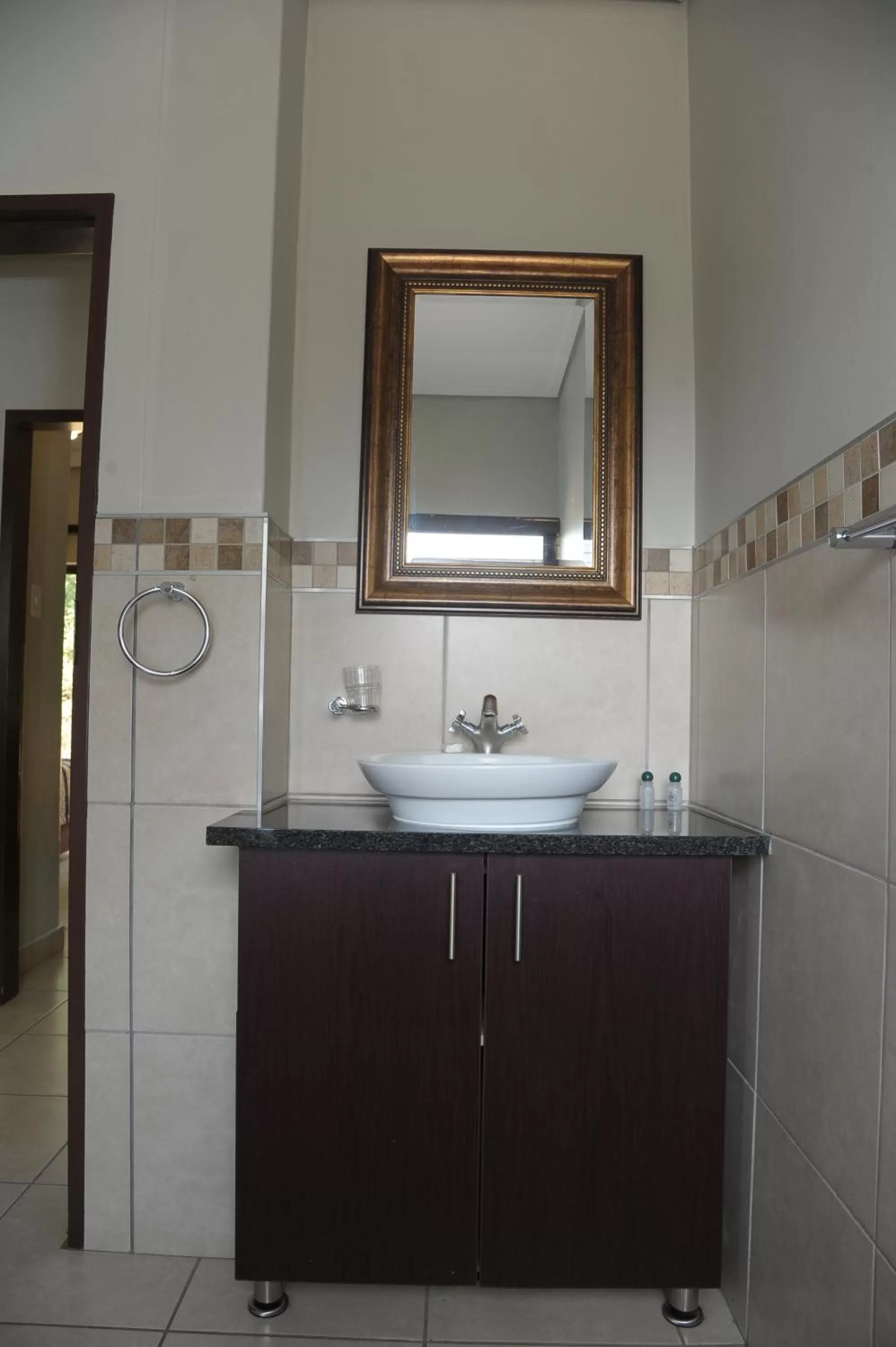 Bathroom in ATKV Buffelspoort