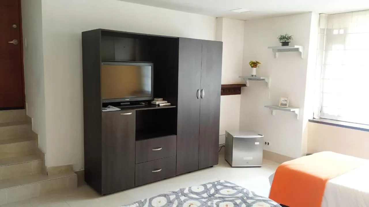 Bed, Kitchen/Kitchenette in Casa Prada Bed & Breakfast