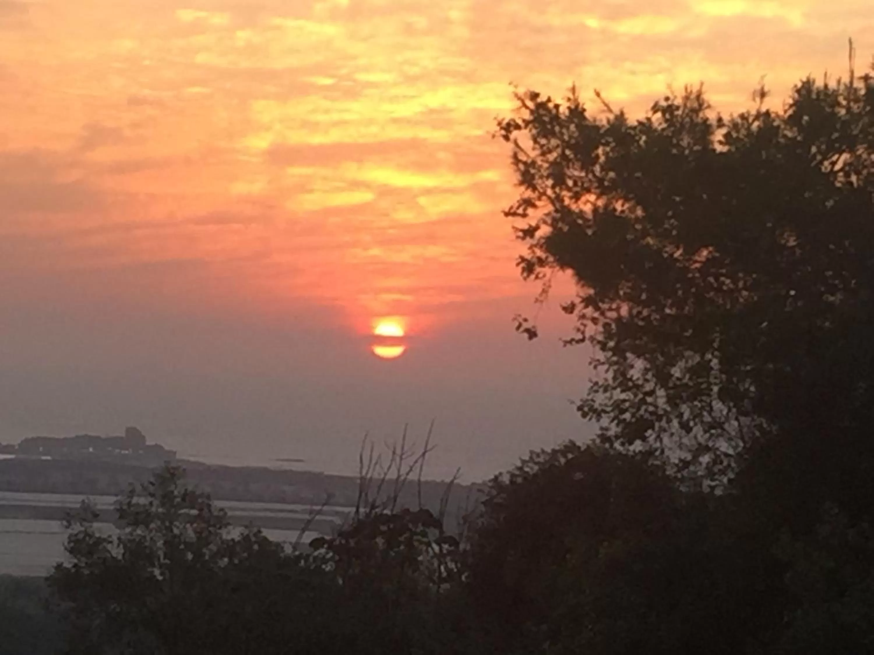 Sunrise/Sunset in Above the Sea