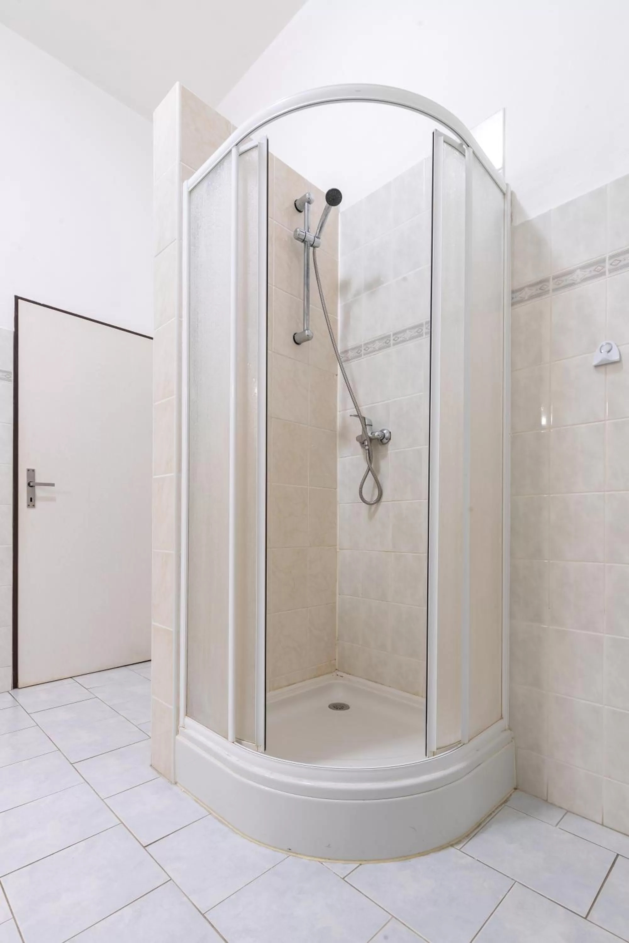 Property building, Bathroom in Hotel Slovan Plzeň