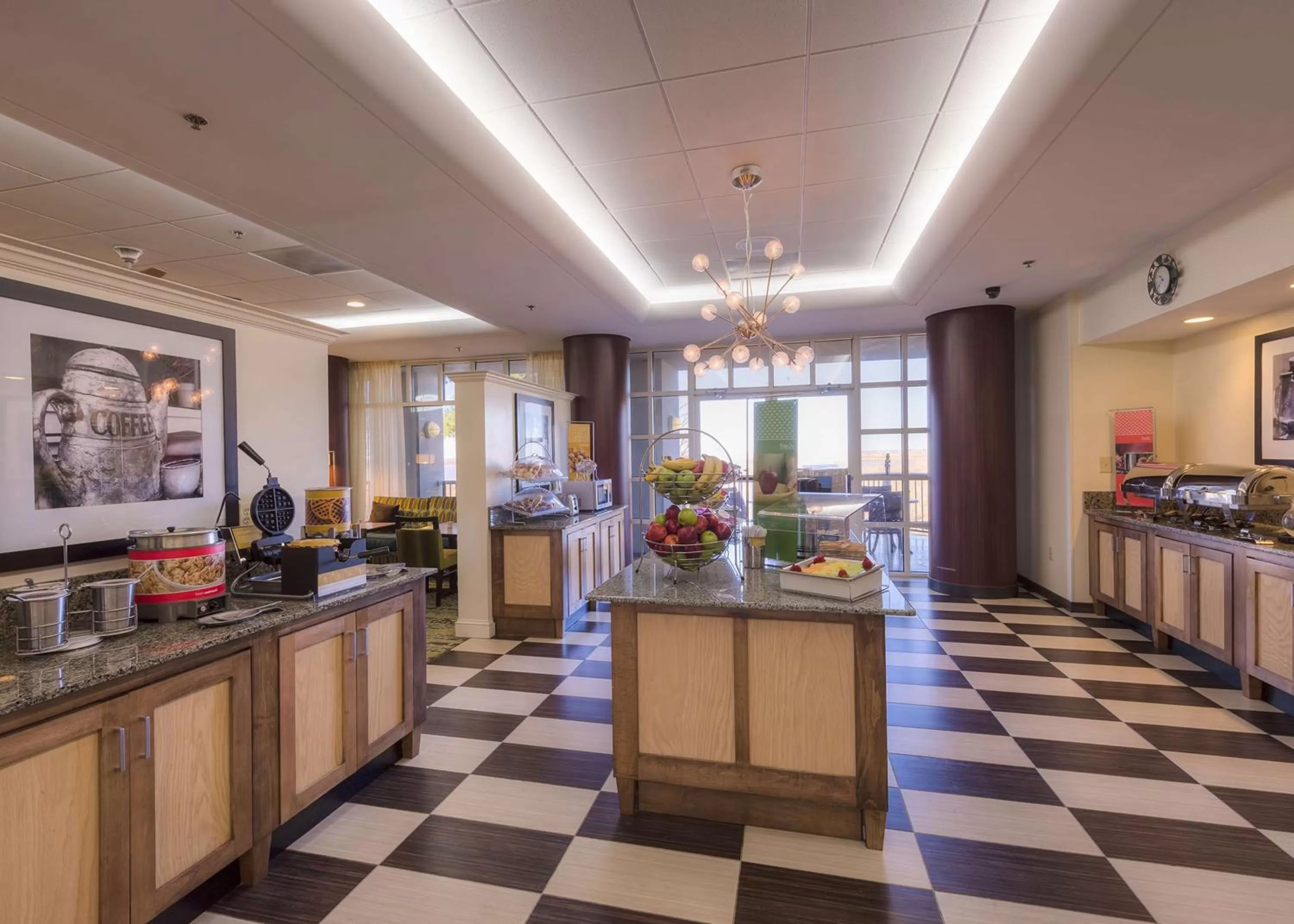 Dining area in Hampton Inn Mobile/East Bay