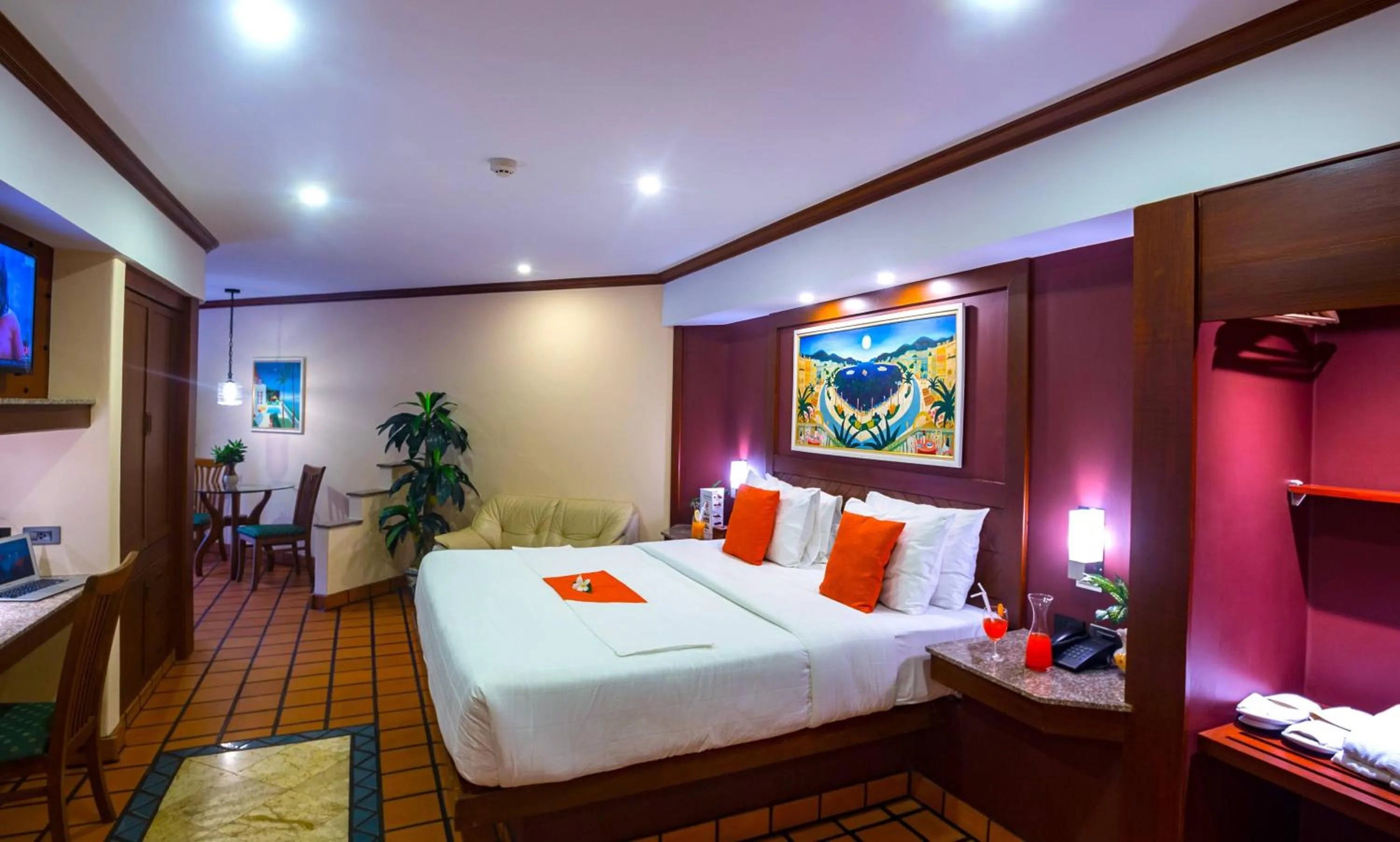 Bedroom, Bed in Pacific Club Resort