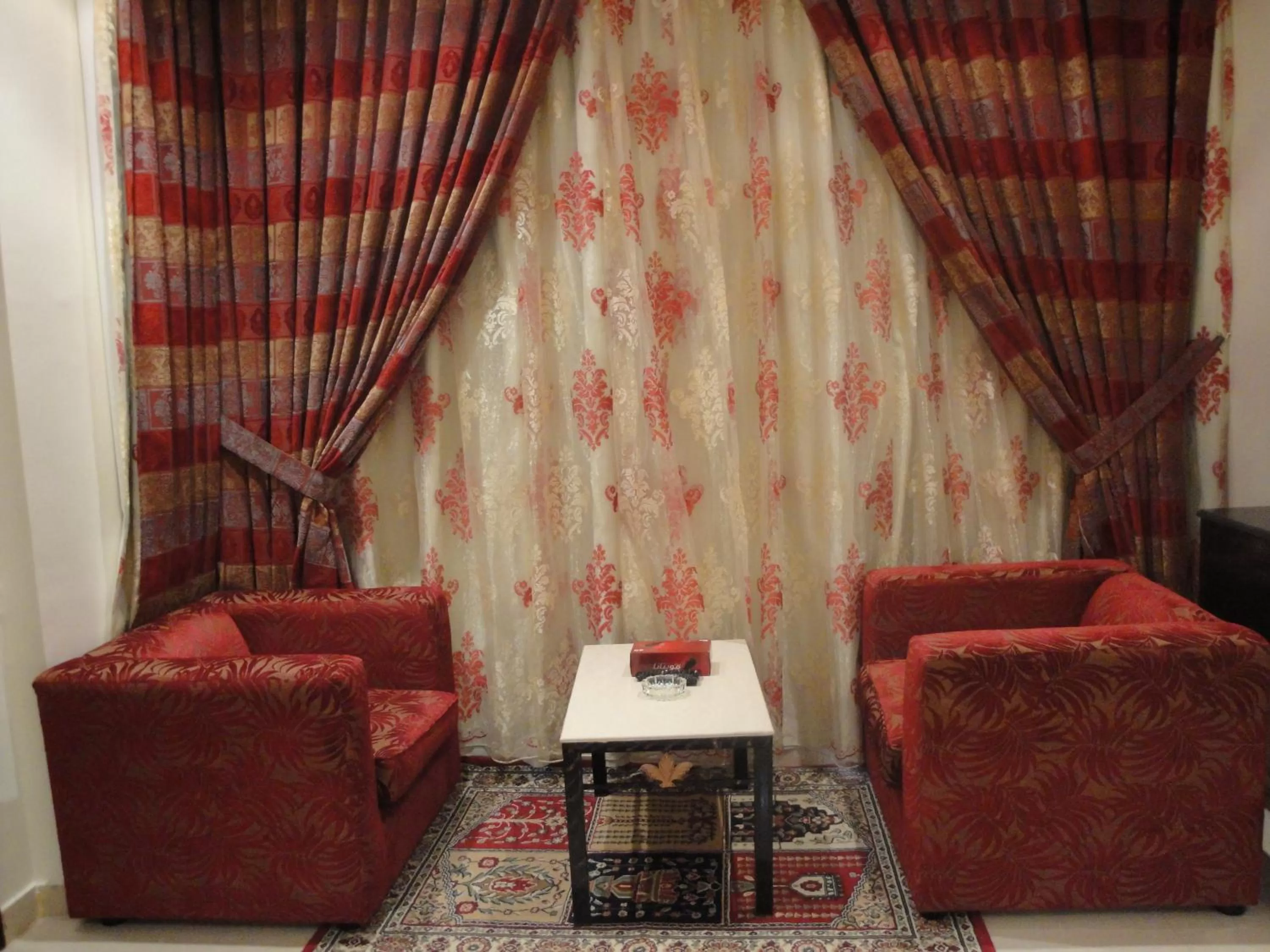 Seating area in Marina Royal Hotel Suites