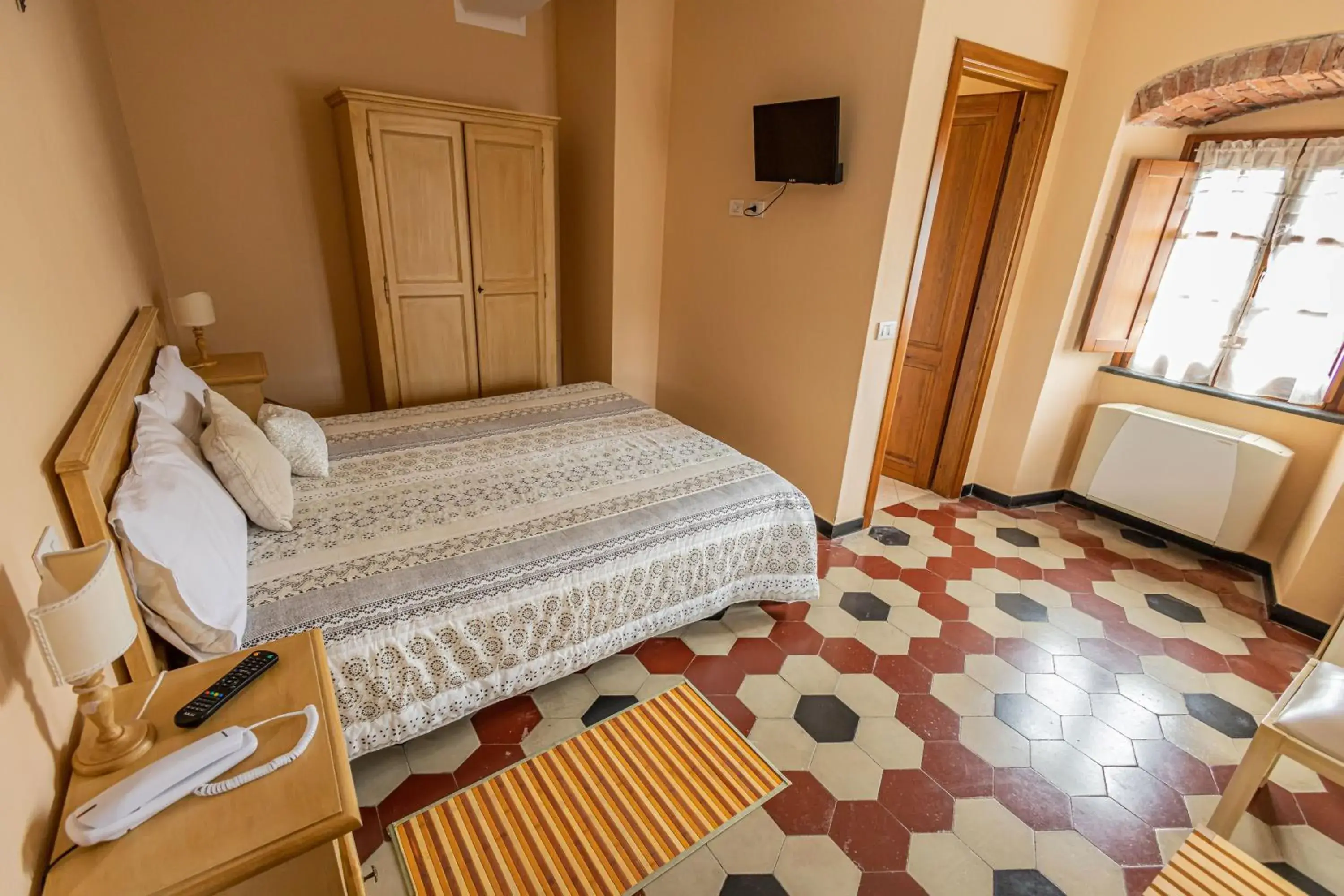 Double Room with Garden View - single occupancy in Albergo la Luna Double Room with Garden View - single occupancy in Albergo la Luna