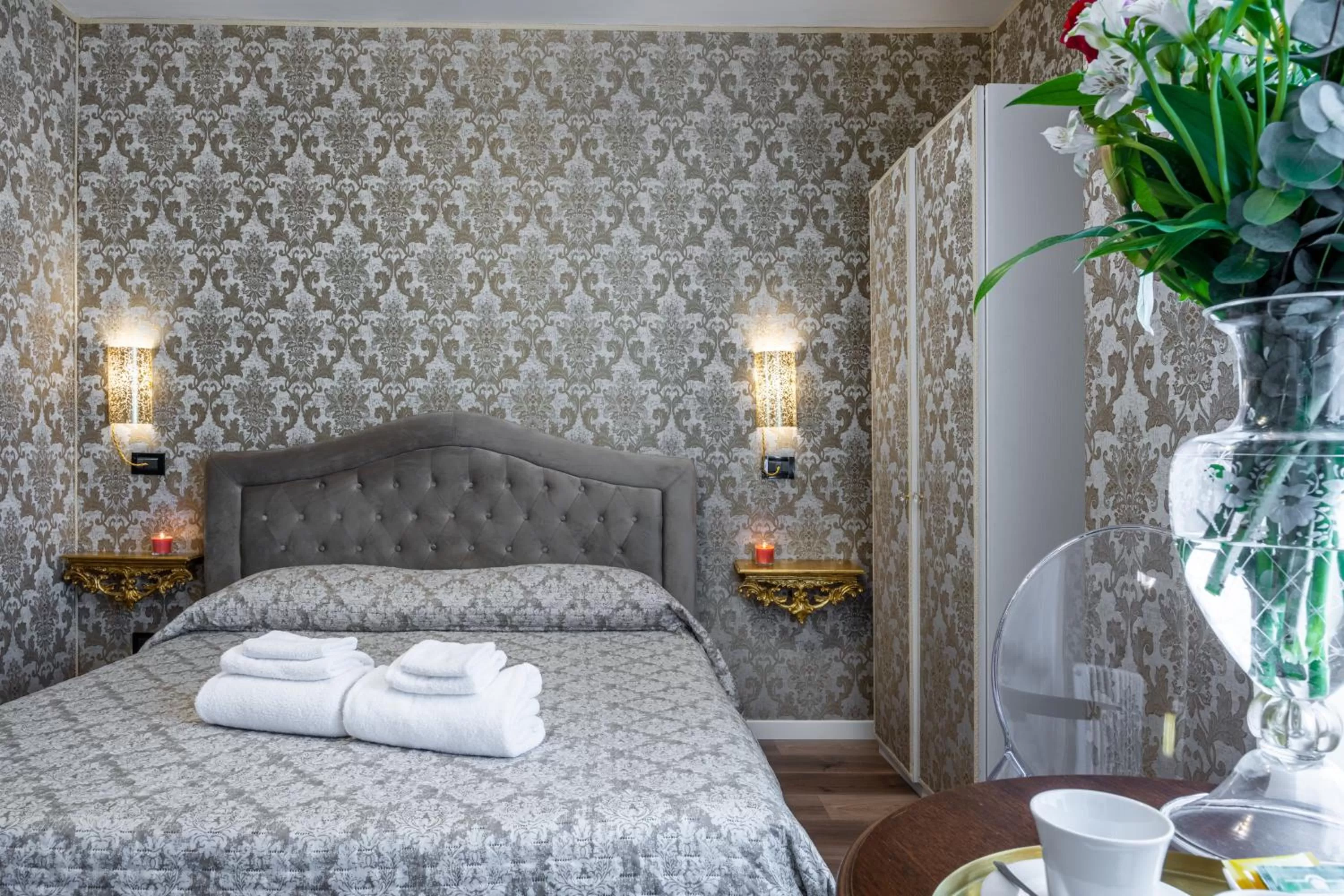 Photo of the whole room, Bed in Hotel Apostoli Garden