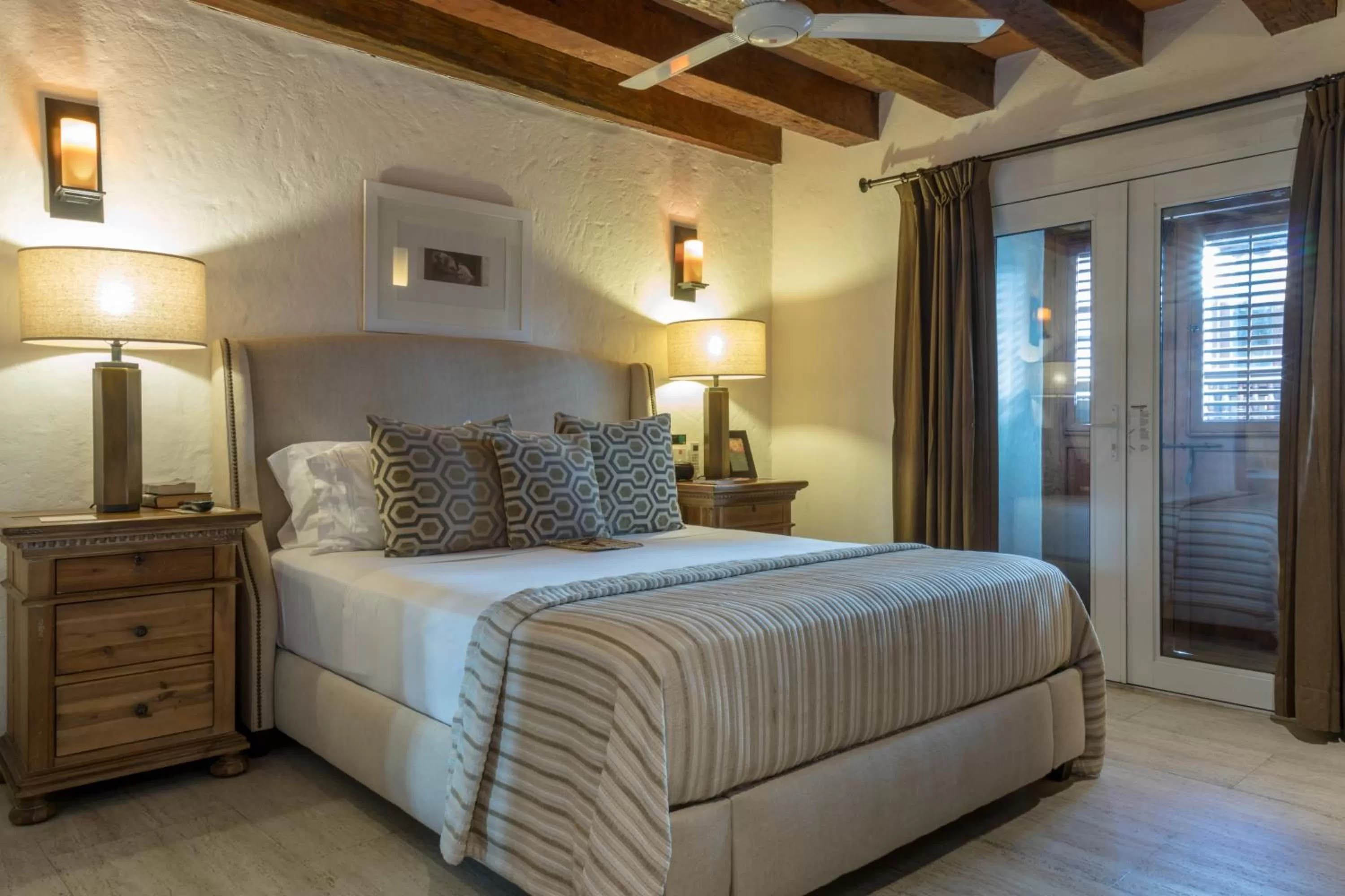 Balcony/Terrace, Bed in Hotel Boutique Casa del Coliseo