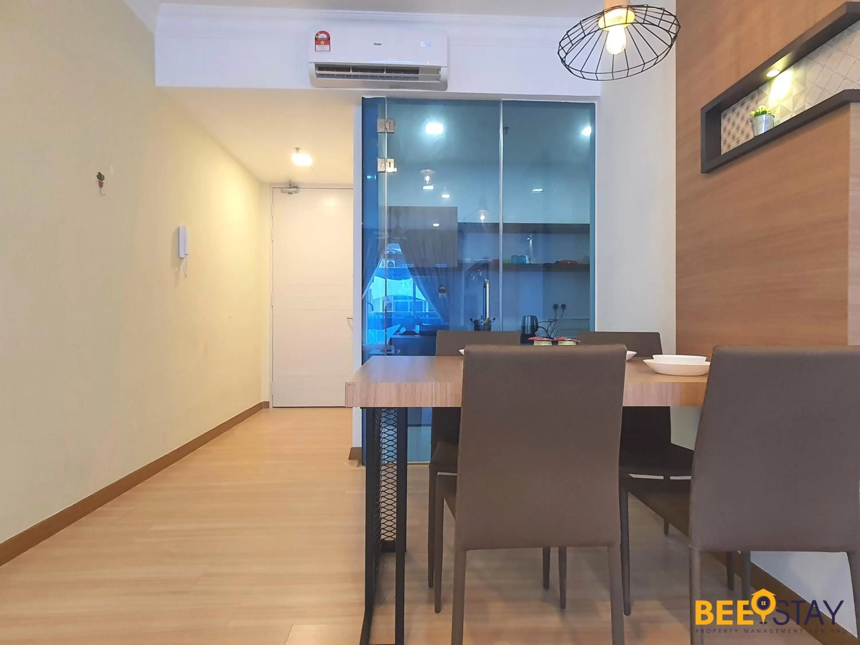 Dining Area in The Wave Suites Melaka by BEESTAY